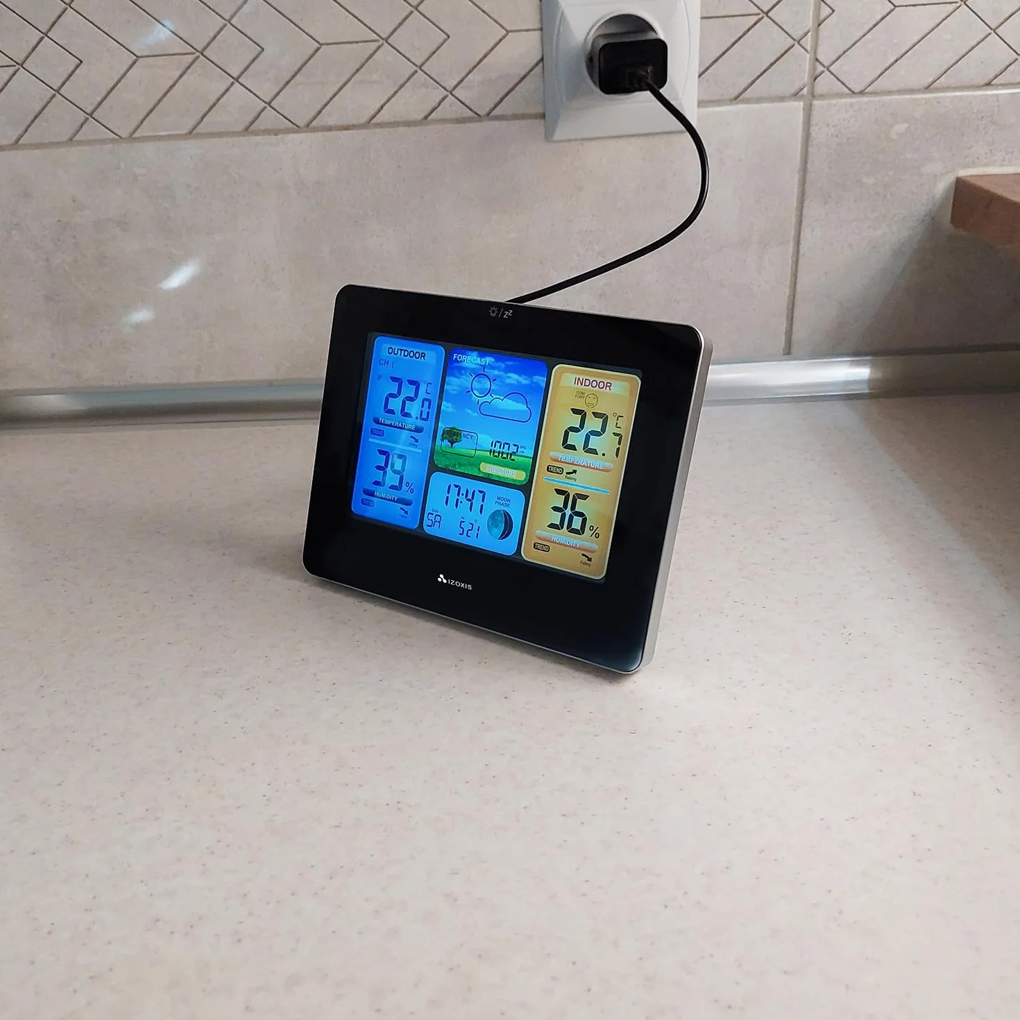 Stacja pogodowa Izoxis wielofunkcyjny czujnik zewnętrzny, termometr, higrometr, barometr, prognoza pogody, wyświetlacz LCD, cyfrowy zegar, wskaźnik daty, zasilanie bateryjne, kabel zasilający do