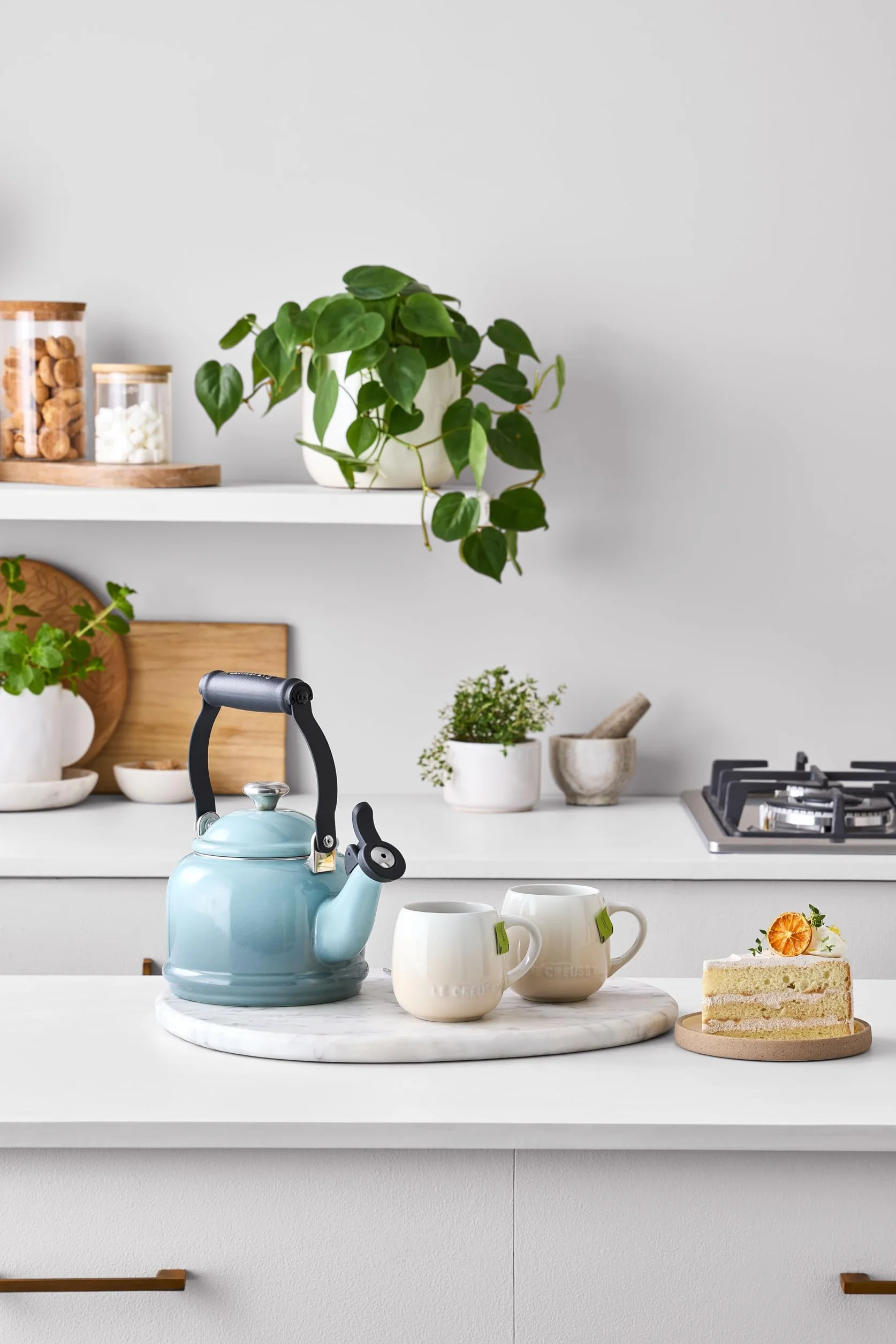 Le Creuset Emaliowany na stali czajnik do herbaty Demi z metalowymi wykończeniami, 1,18 l, biały