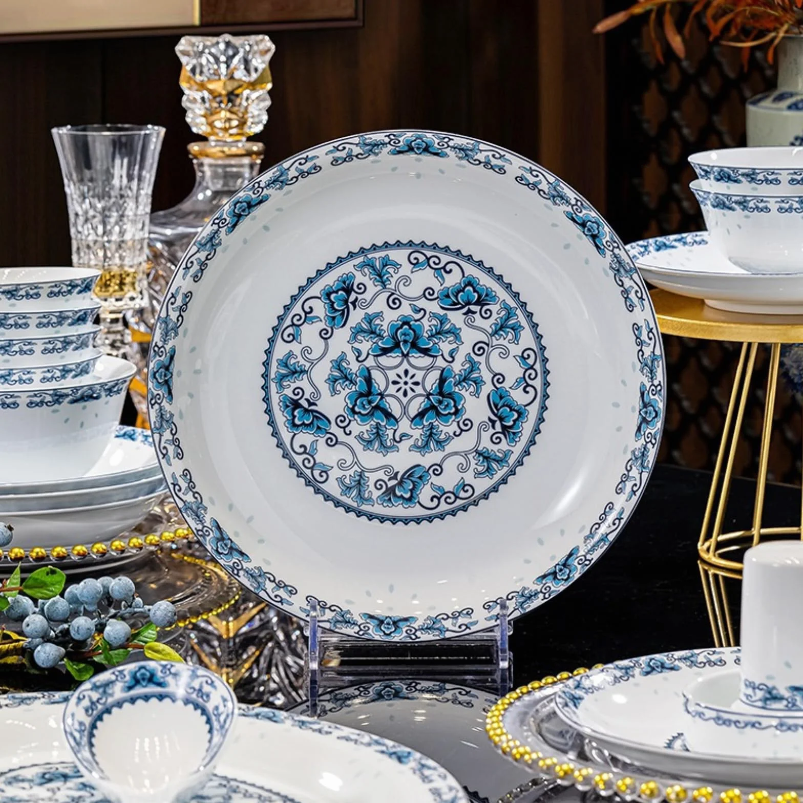 Biała porcelana niebiesko-biała zastawa stołowa naczynia domowe chińskie naczynia kombinacja -18 głowic