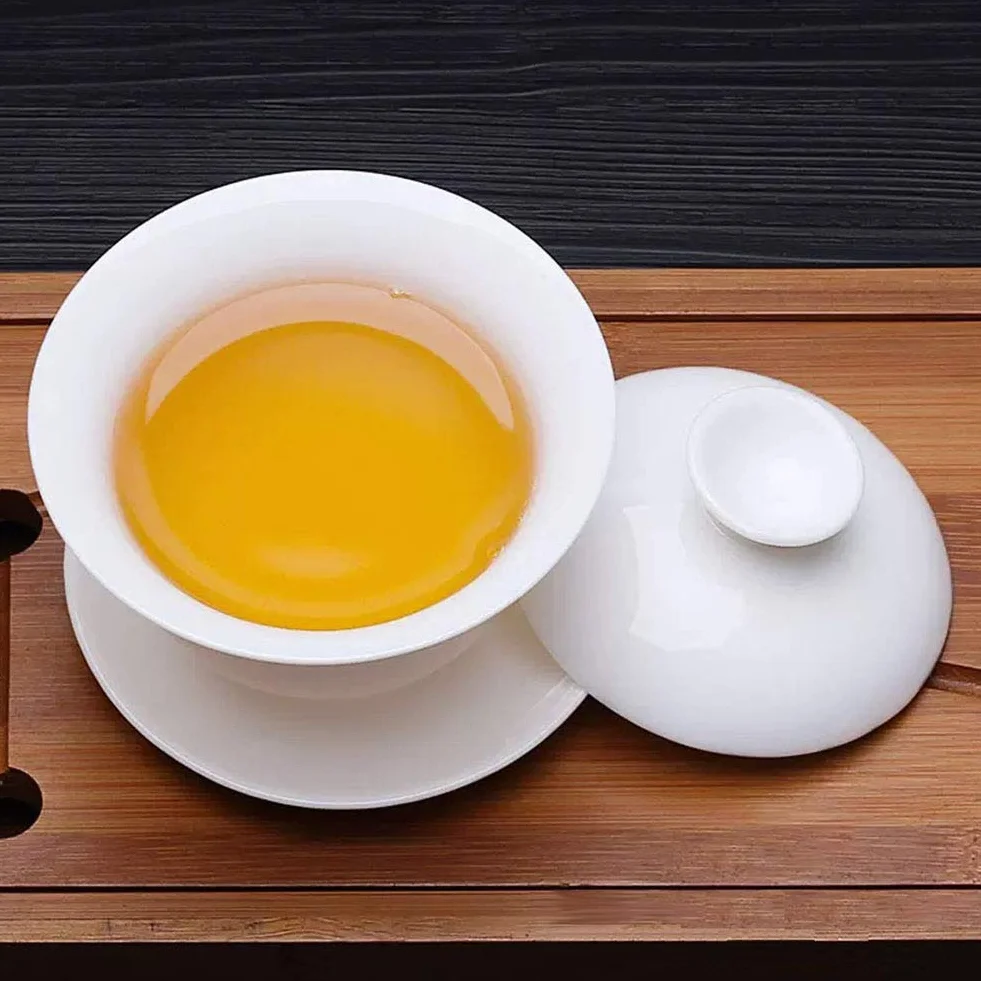 Chińskie porcelanowe filiżanki do herbaty Gaiwan Wspoza Tradycja Sancai Pokrywka Miska Warga Kubek Spodek (300 ml Biały)