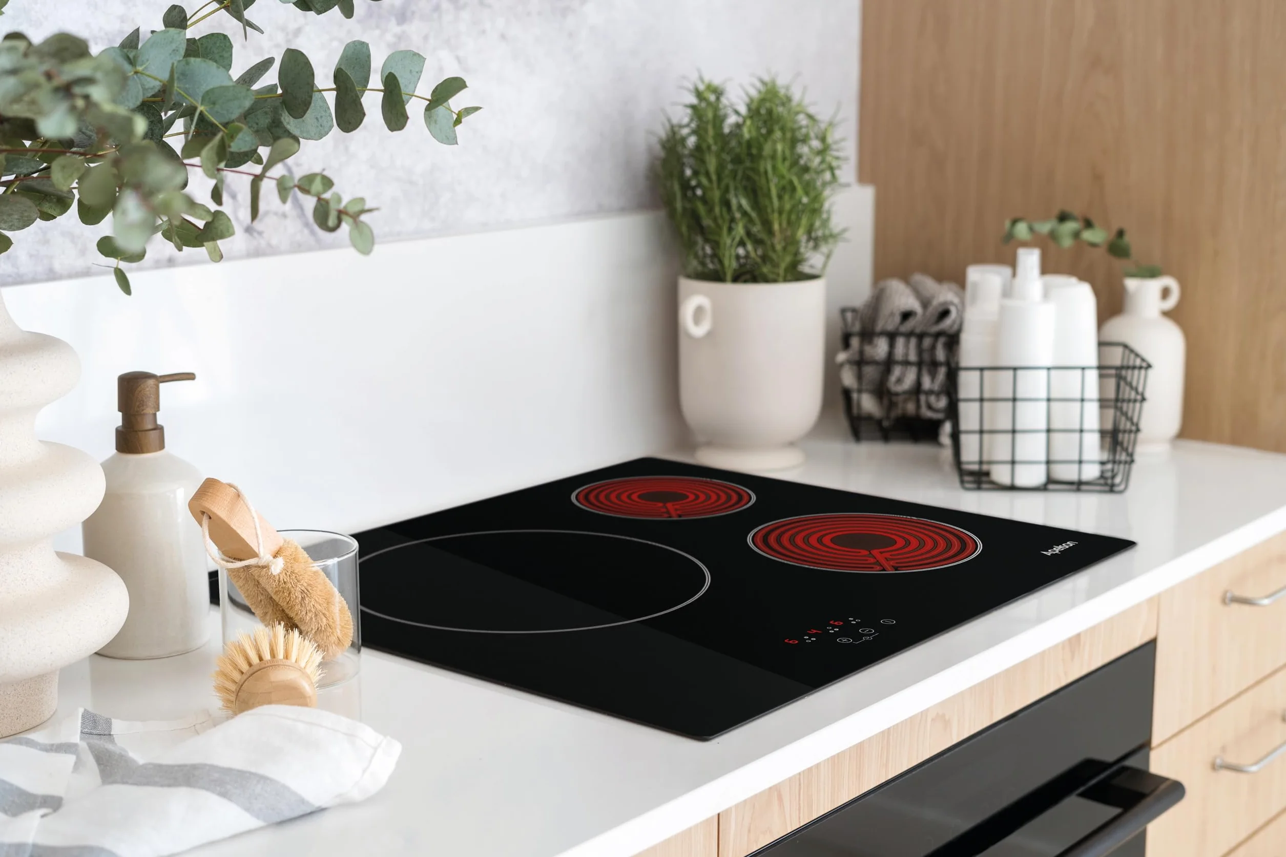 Apelson Płyta ceramiczna AVT 3600 3 Strefy Gotowanie Sterowanie Dotykowe 9 Poziomów Moc Możliwość Regulacji Funkcja Timera Alarm Blokada Bezpieczeństwa Wskaźnik ciepła Moc 5,4 kW Kolor Czarny