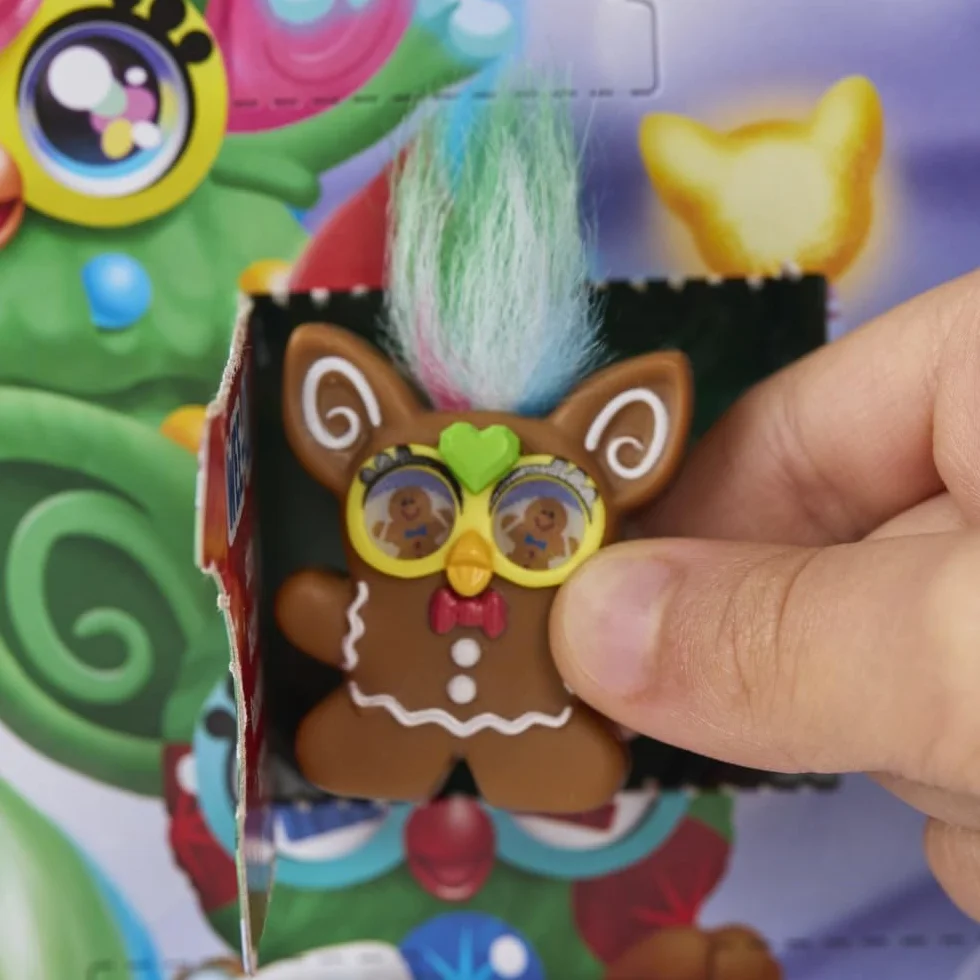 Kalendarz adwentowy z miniaturowymi figurkami Furby