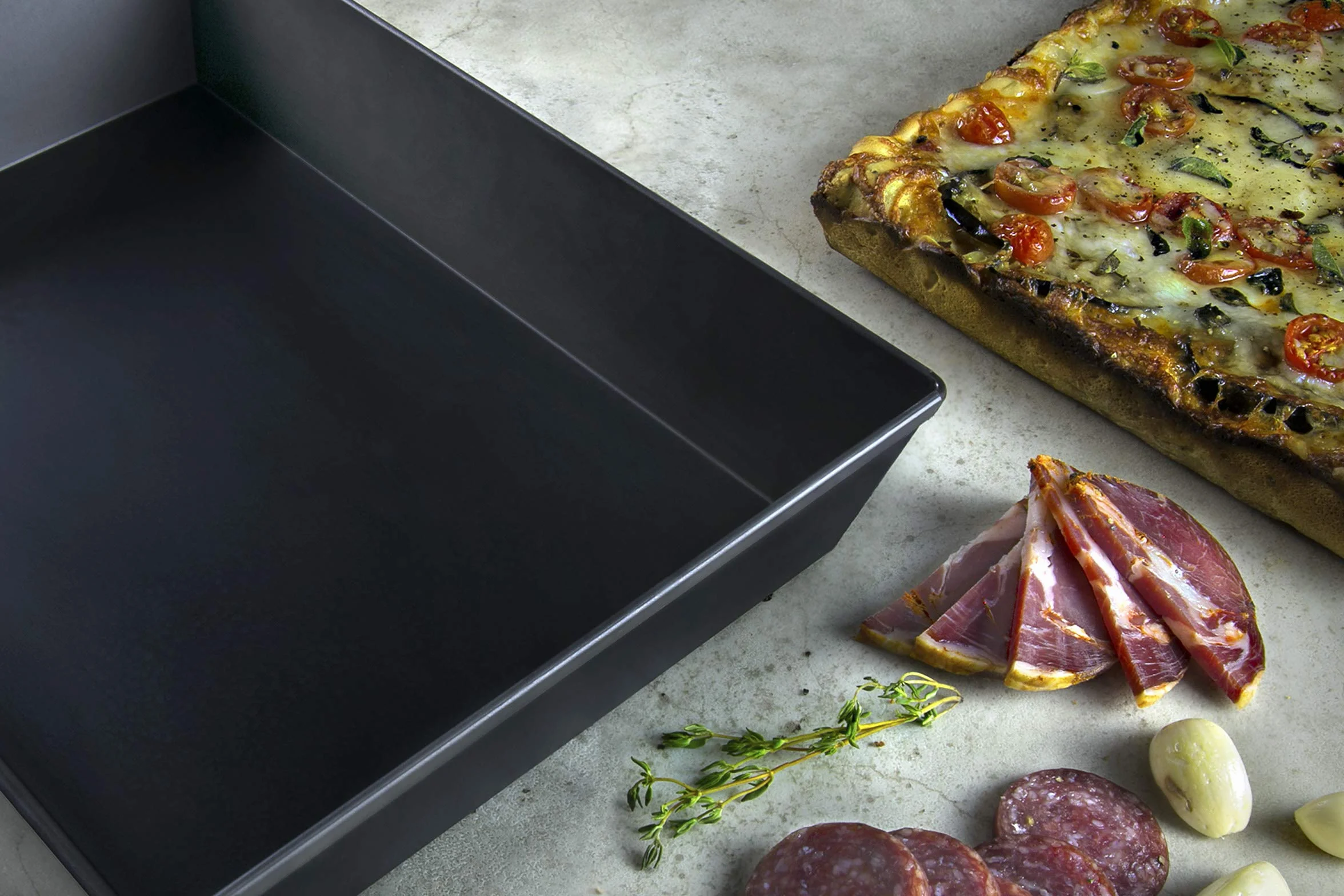 LloydPans Naczynia kuchenne Detroit Style patelnia do pizzy, aluminiowa, wielokolorowa, 20,32 x 25,40 x 5,58 cm