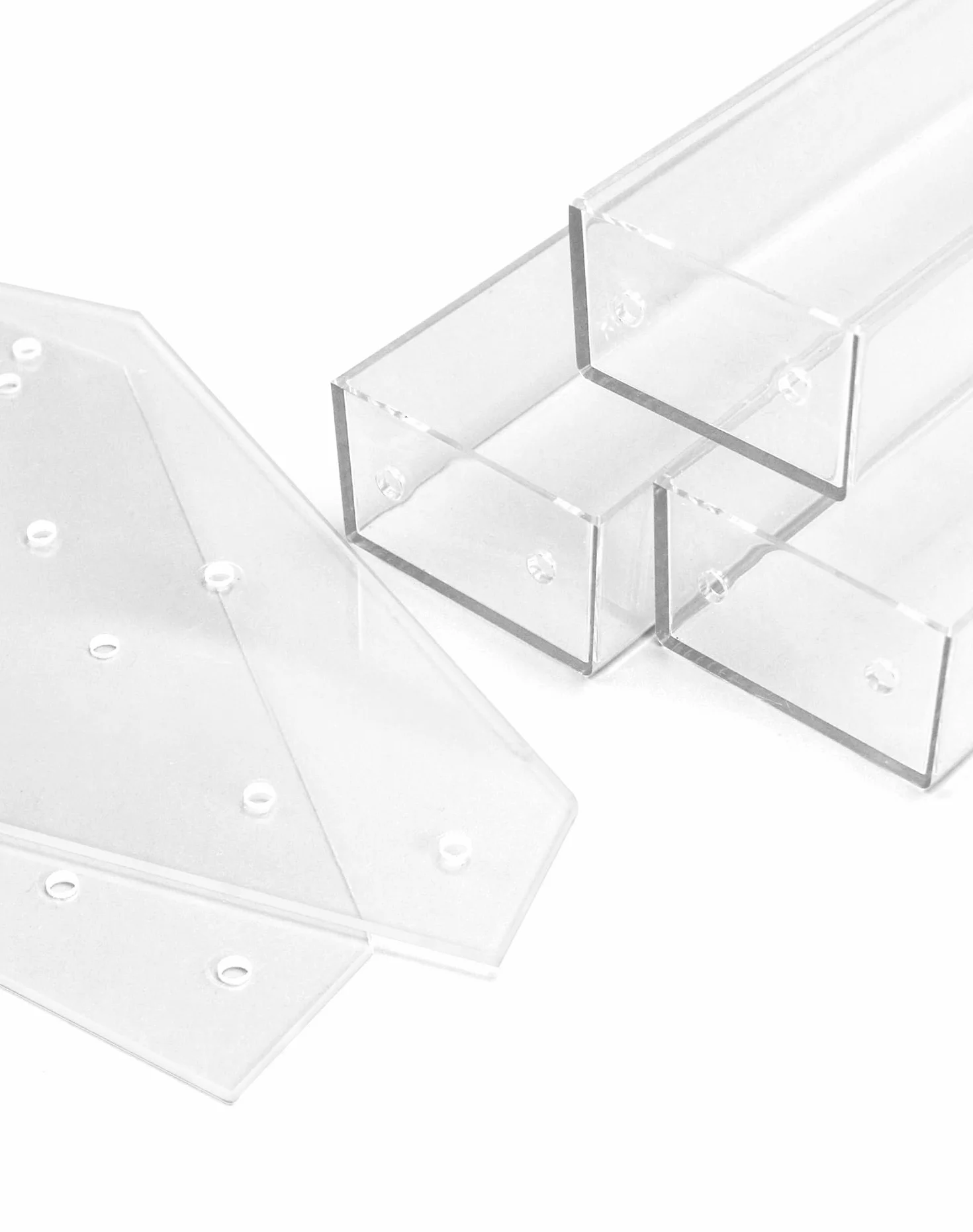 QWORK® 3-Tier Przezroczysty akrylowy stojak Wyświetlacz akrylowy Riser Półka na perfumy Biżuteria Babeczka Kosmetyki Lakier do paznokci Figurki Przyprawy (31 x 16 x 11.5 cm)