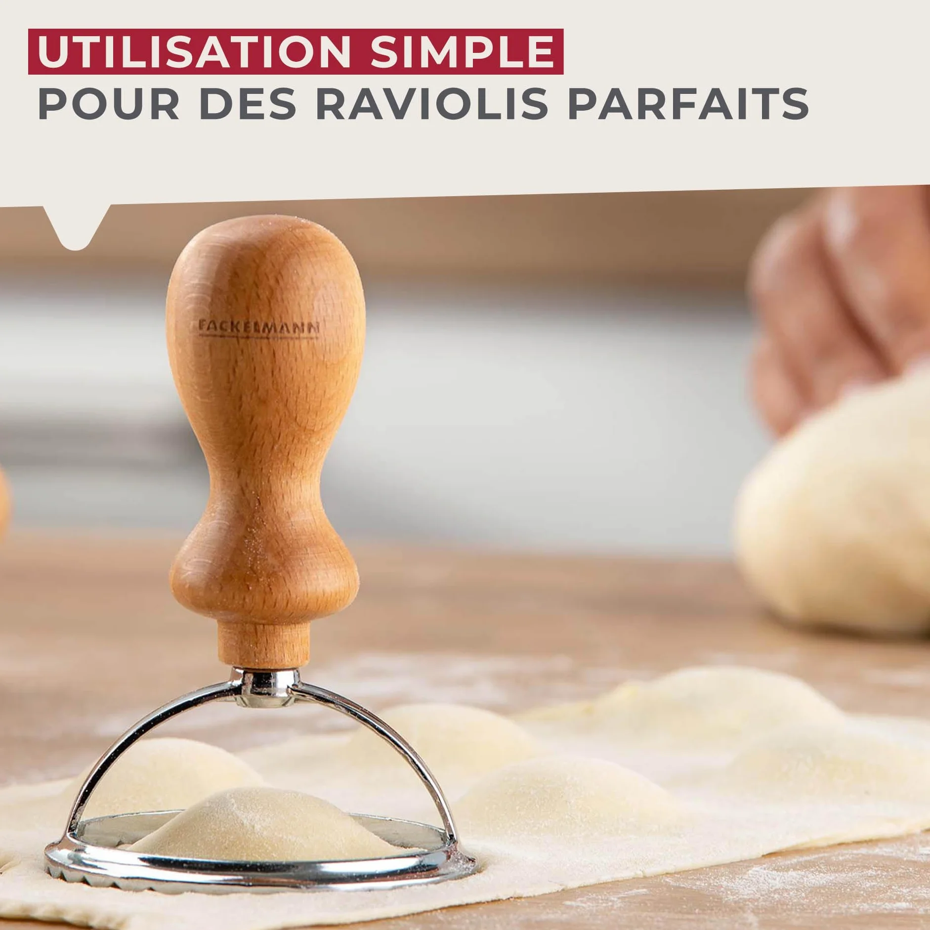 Fackelmann Foremka do ravioli – foremka do ravioli ze stali nierdzewnej ze stopu cynku – do domowego makaronu – ergonomiczny uchwyt z drewna bukowego o włoskim wyglądzie