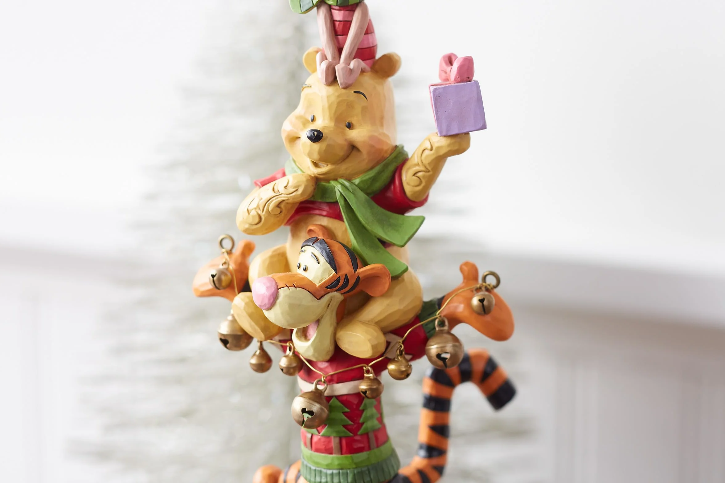 Disney Traditions Christmas Pooh Stacked figurka