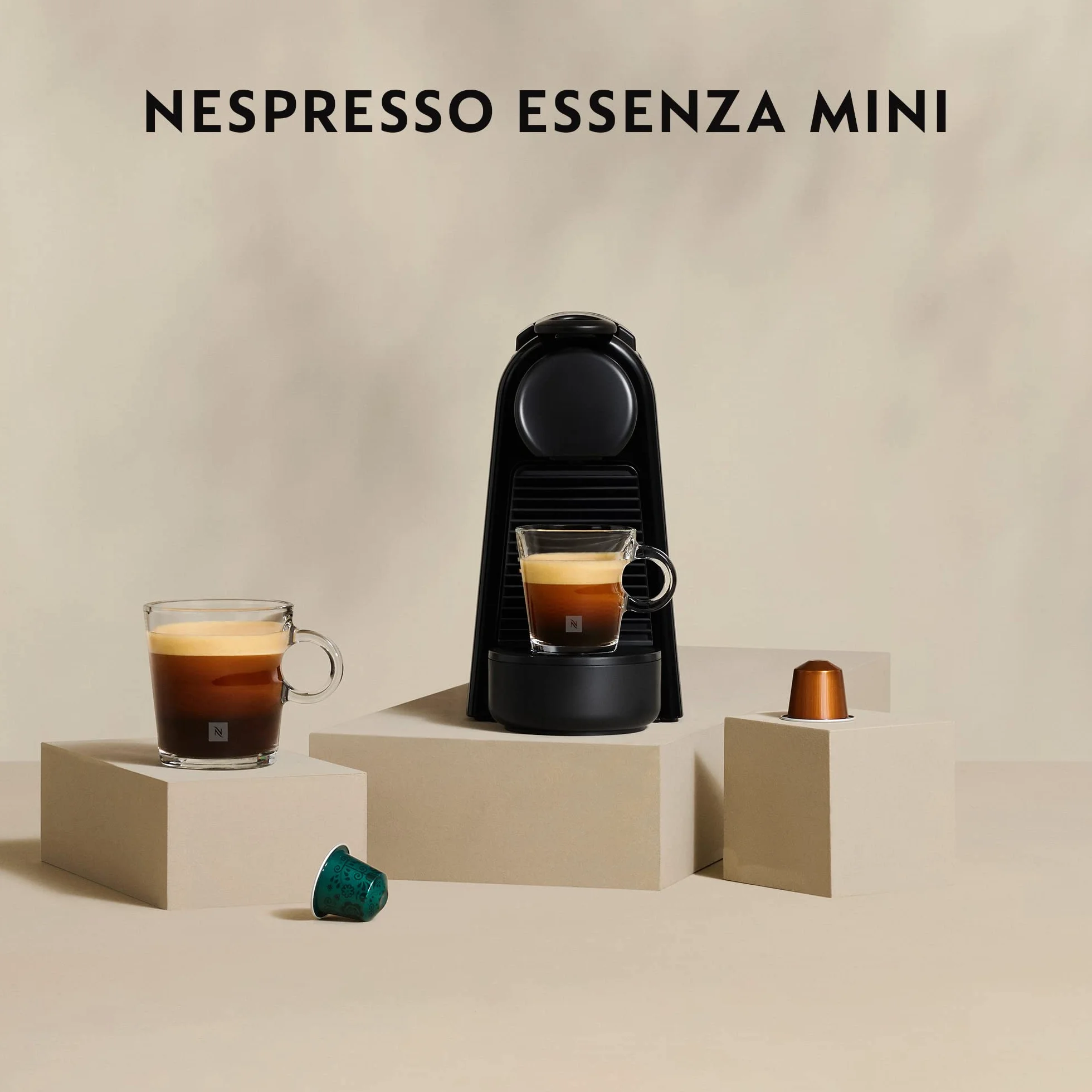 Nespresso De'Longhi Essenza Mini EN 85.R ekspres do kawy na kapsułki, zestaw 7 kapsułek w różnych smakach, ciśnienie pompy 19 bar, oszczędność miejsca, 0,6 l, czerwony