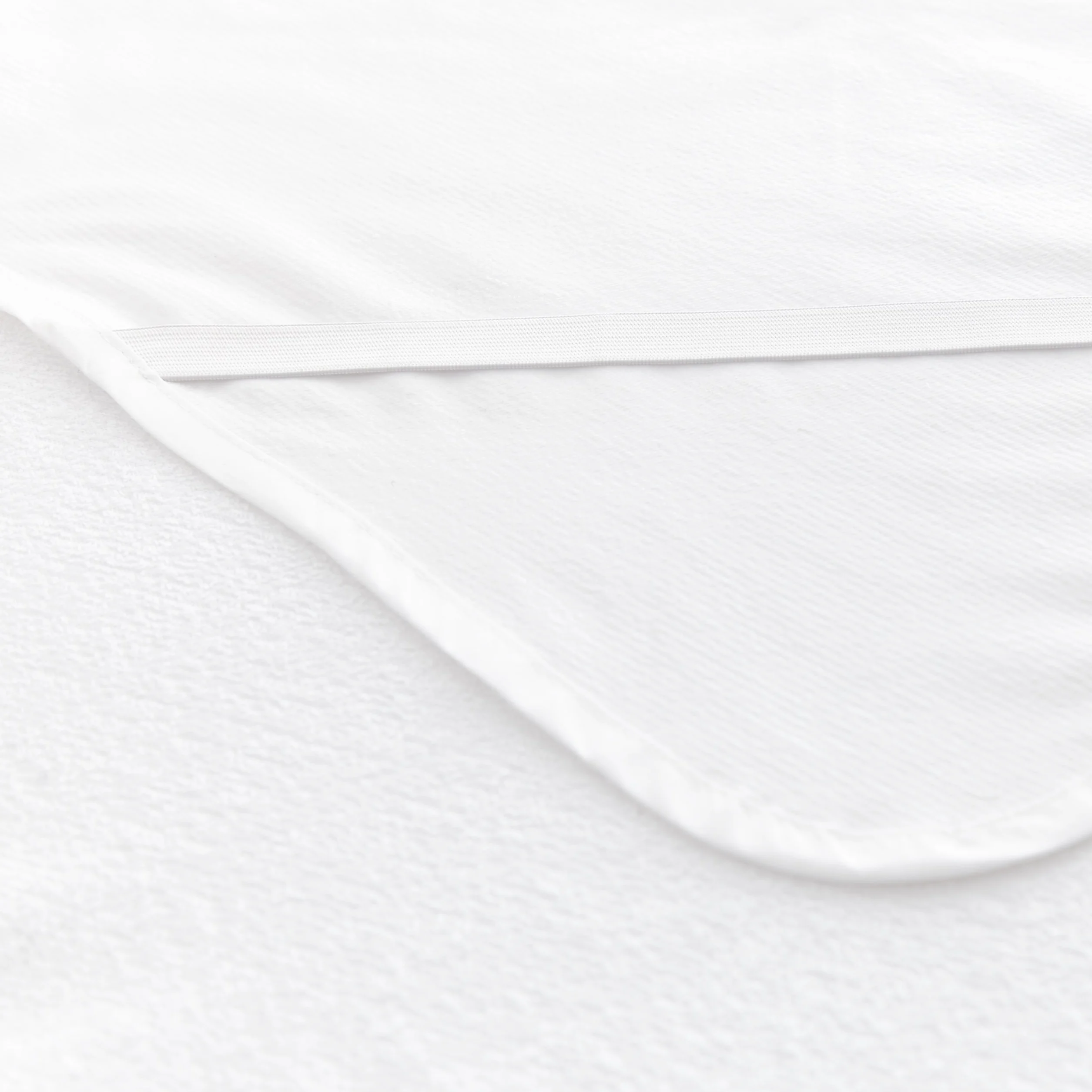 Lumaland Nieprzepuszczająca wody nakładka na materac, ochraniacz na poduszkę w różnych rozmiarach 100 cm x 200 cm Baumwolle - Oberfläche