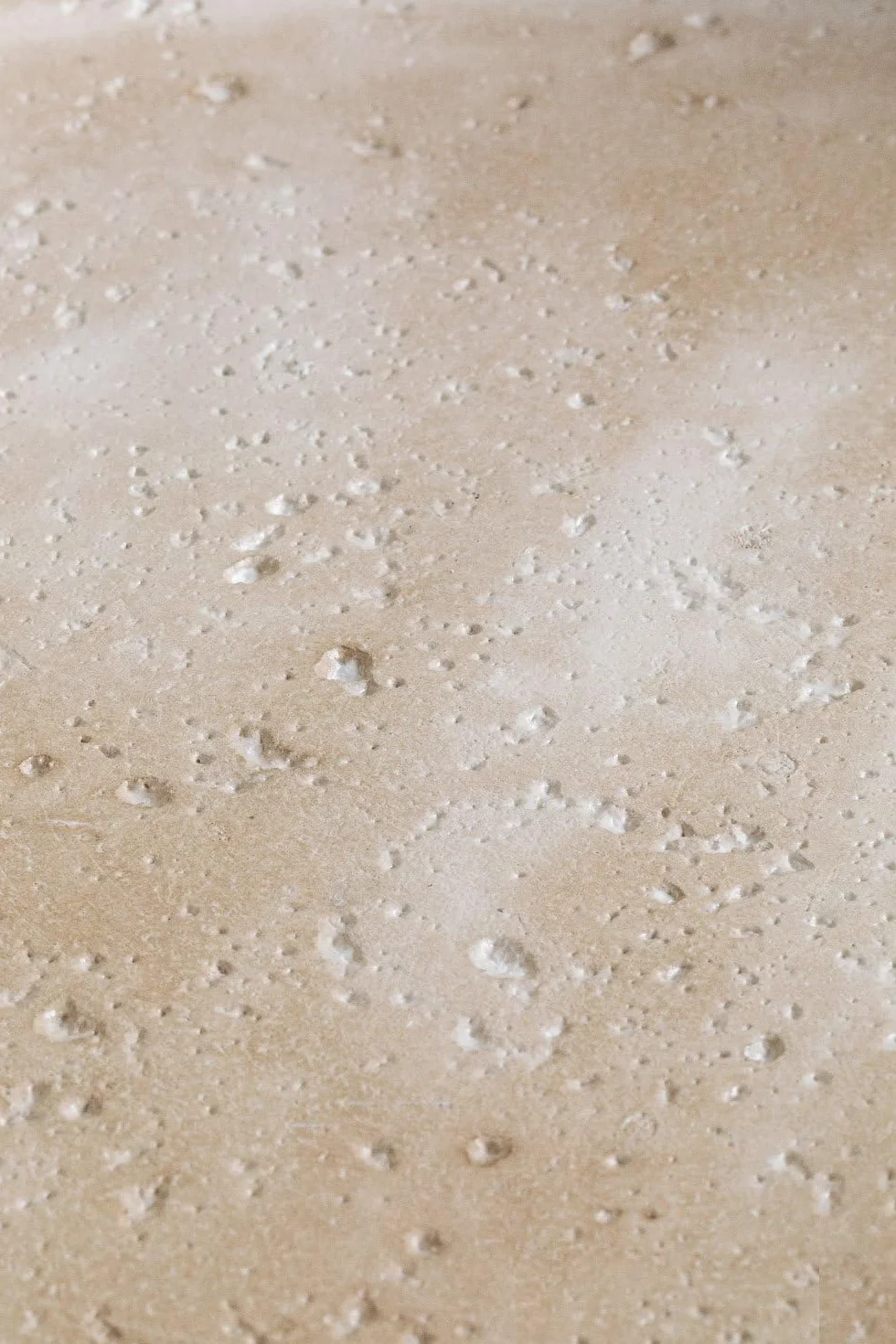 SKLUM Dekoracyjna taca z cementu Geldart Ø28 cm