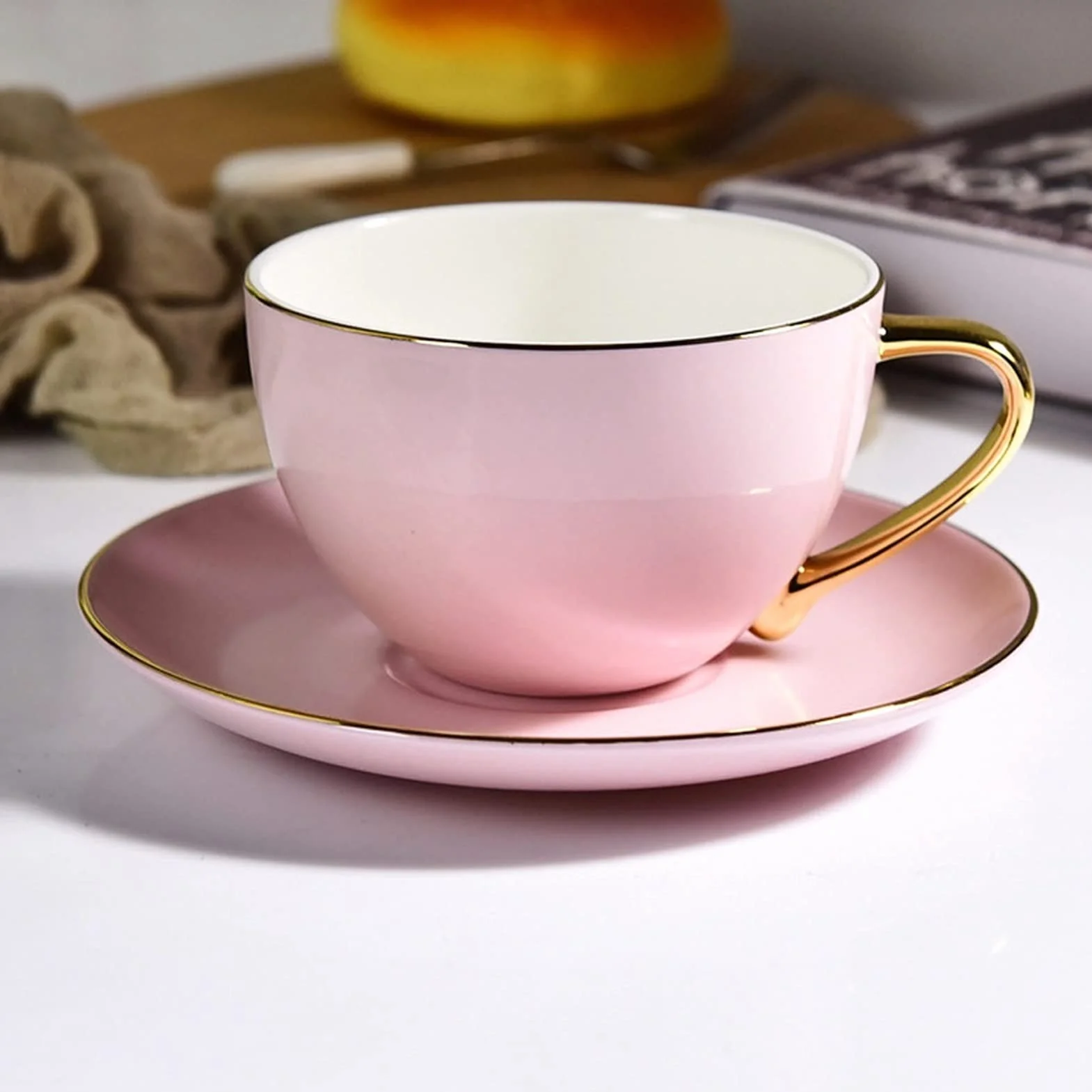 Ceramiczne Filiżanki Do Kawy I Herbaty Ze Spodkiem Zestaw Porcelany Kostnej Współczesne Kubki Filiżanki Do Espresso Wysokiej Klasy Zestaw Kubków Do Kawy I Spodków