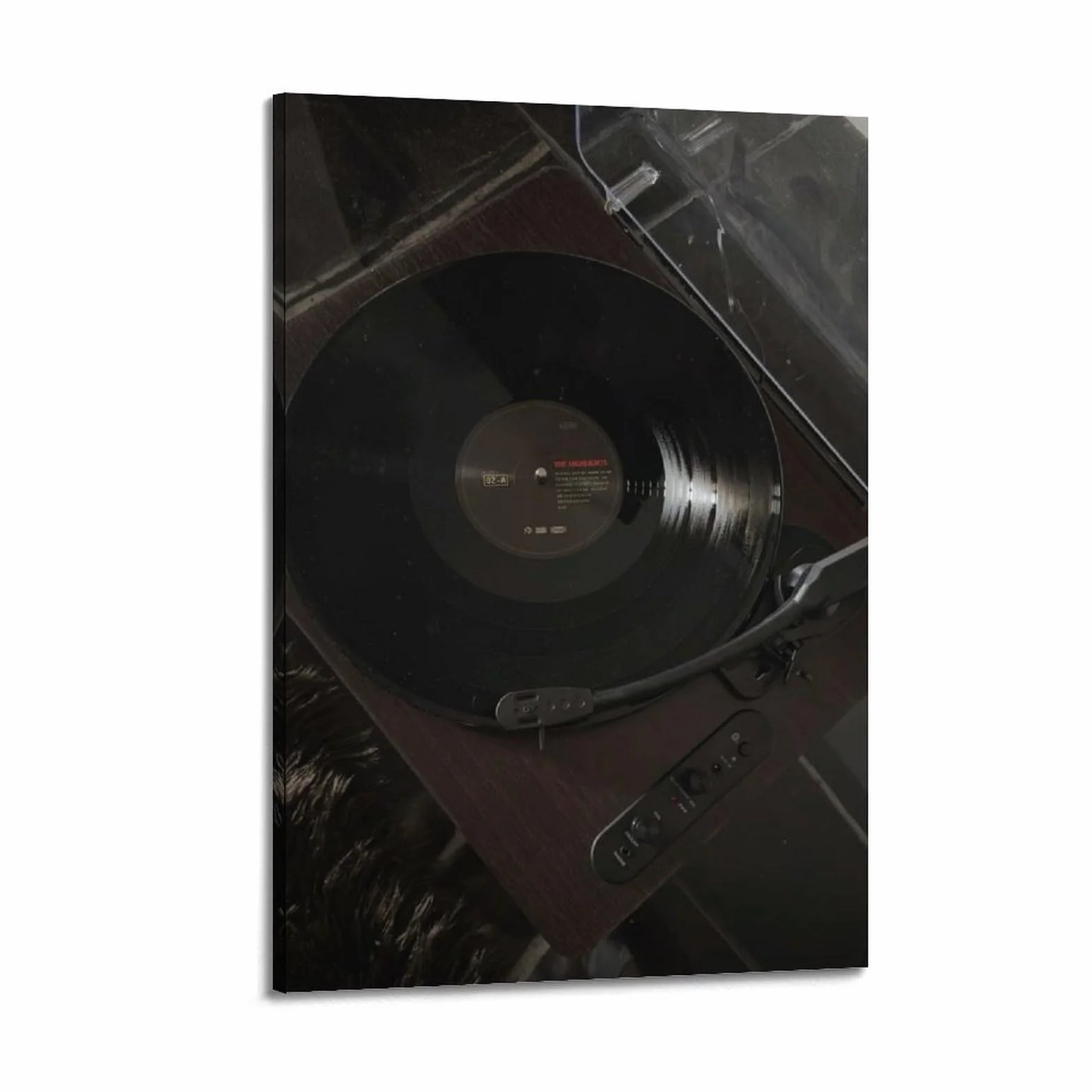 Gramofon z płytą winylową w ciemnym otoczeniu sztuka ścienna, elegancka muzyka retro dekoracja do domu i salonu plakat dekoracyjny obraz płótno plakaty ścienne i obraz artystyczny druk nowoczesny