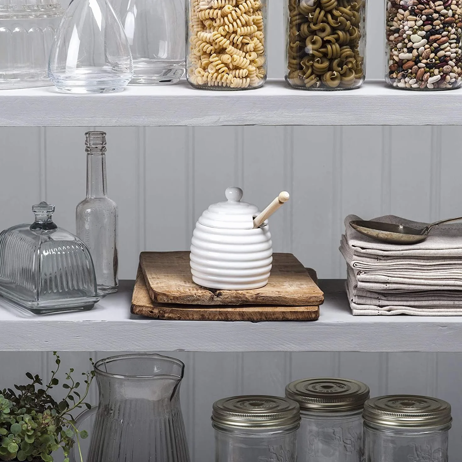 WM Bartleet & Sons 1750 T260 tradycyjna porcelana dzbanek na miód z drewna bukowego 11 cm – biały