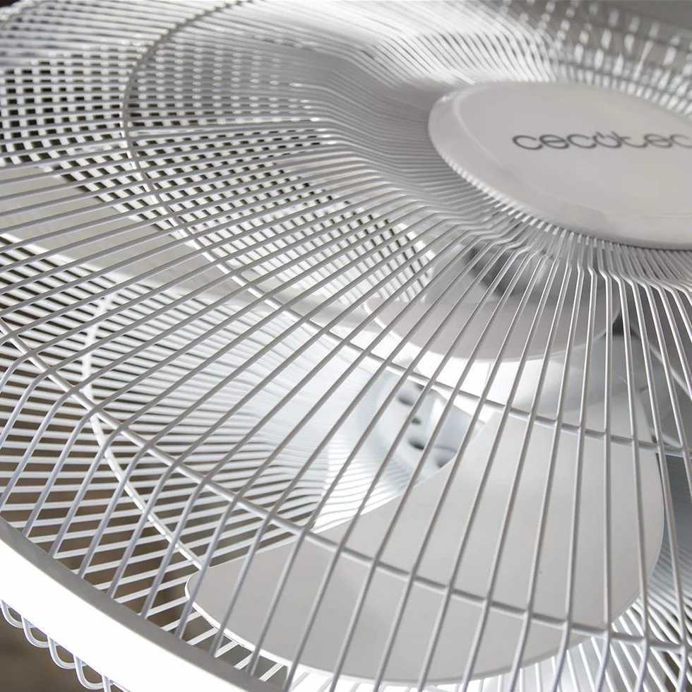 Cecotec EnergySilence 1010 ExtremeFlow wentylator stojący z timerem, 60 W, 10 łop, wydajny, oscylujący, cichy, 3 prędkości, ściemniany, miedziany silnik, biały
