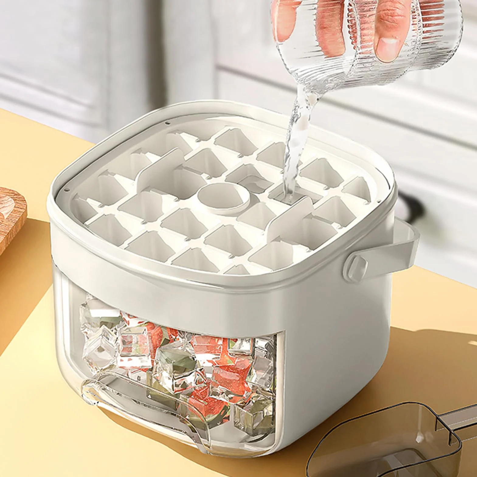Ice Tray Storage Box, Cube Making Bin, Press Type Non-Stick Mold, Built-In Handle with Sealed Lid for Kitchen, Camping, Daily Use, Parties, Picnics, 6.69x6.1x5.51 Inches