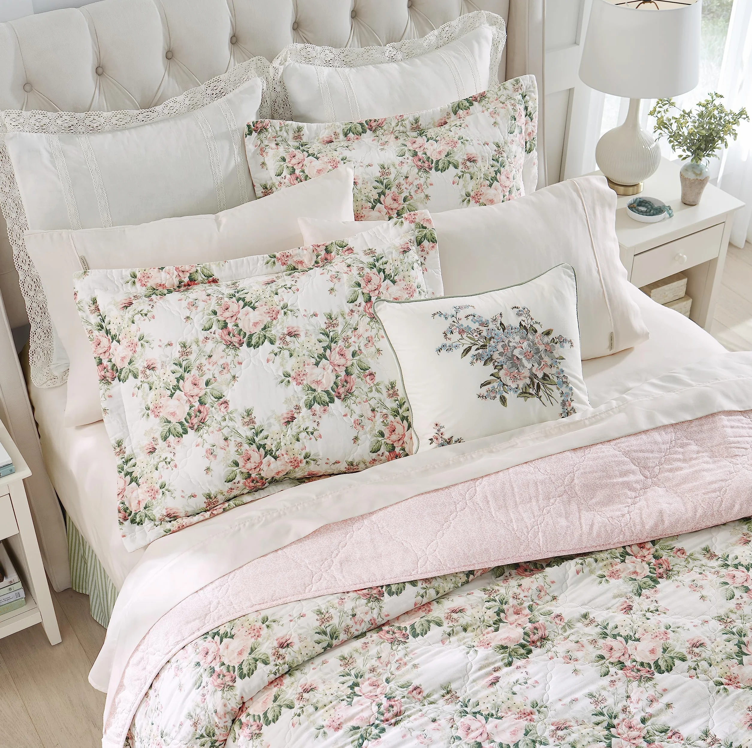 Laura Ashley Bawełniany dwustronny zestaw pościeli, całoroczny wystrój domu domku, Joyce różowy/biały, podwójny