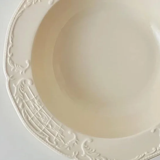 Talerz obiadowy kremowy kolor zastawa stołowa ceramiczny talerz do makaronu okrągła miska do makaronu domowy talerz na zupę restauracja kawiarnia talerz sałatkowy prosty talerz deserowy jednolity