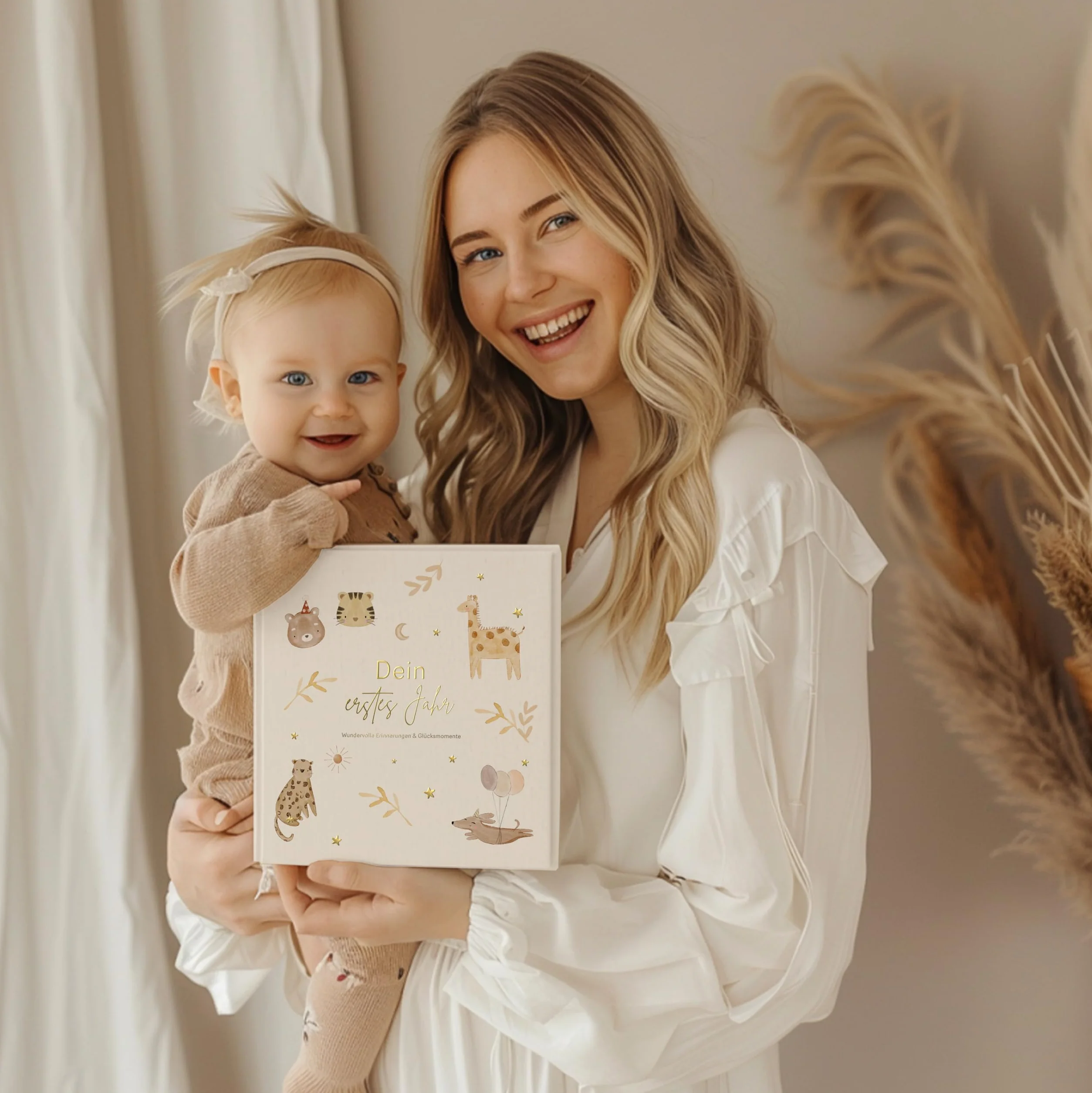 MeinBaby123 Album dla niemowląt Wysokiej jakości pozłacany 136 stronami z wypełnieniem na pierwszy rok, prezent na narodziny, prezent dla niemowląt, pamiętnik dla niemowląt do wypełnienia na kamienie