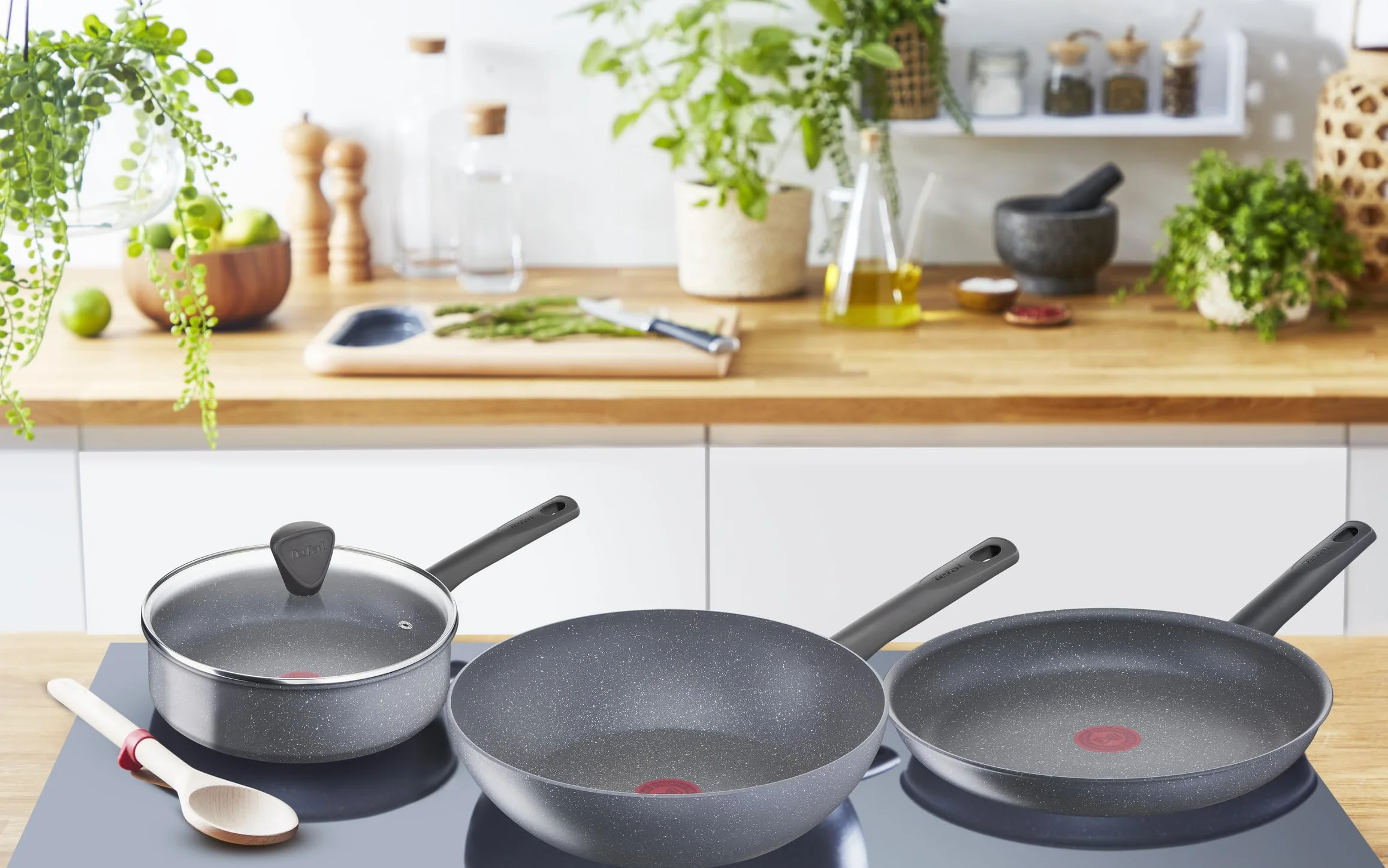 TEFAL G28090 Zestaw patelni Natural On, 20/24/28 cm, nieprzywierająca, mineralna powłoka, wskaźnik Thermo Signal, Grube dno Thermo Fusin, do wszystkich kuchenek, szary