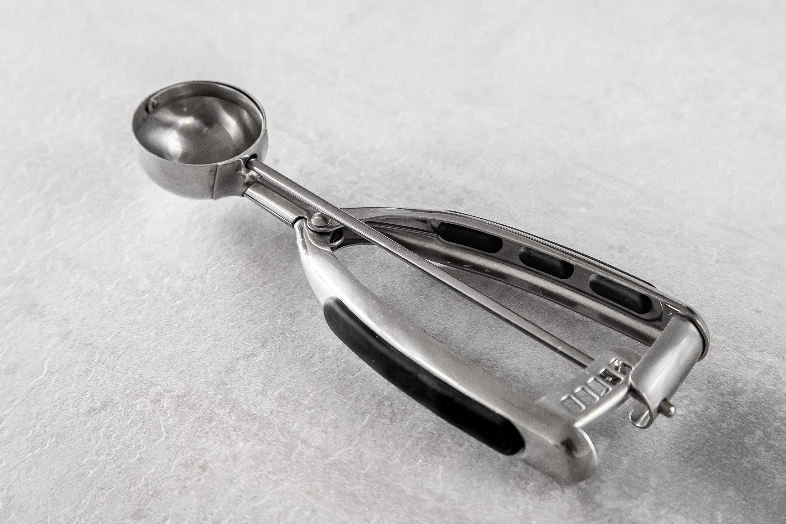 KitchenAid Universal Ice Cream Scoop, Cream