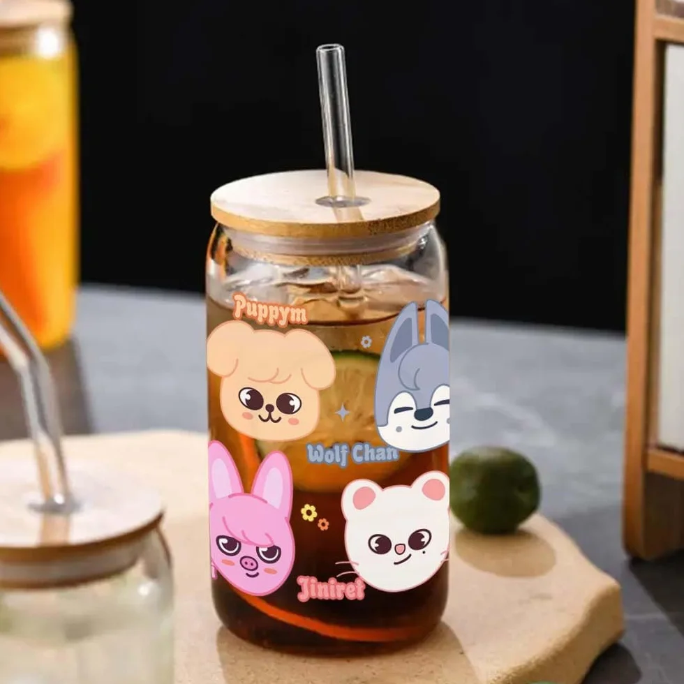 Szklane słoiki z pokrywką i słomką, Skzoo 500 ml, słoiki Stray na herbatę bubble tea, mrożoną kawę, smoothie, zimną herbatę, koktajle, Kpop Merch, prezenty dla fanów Stay