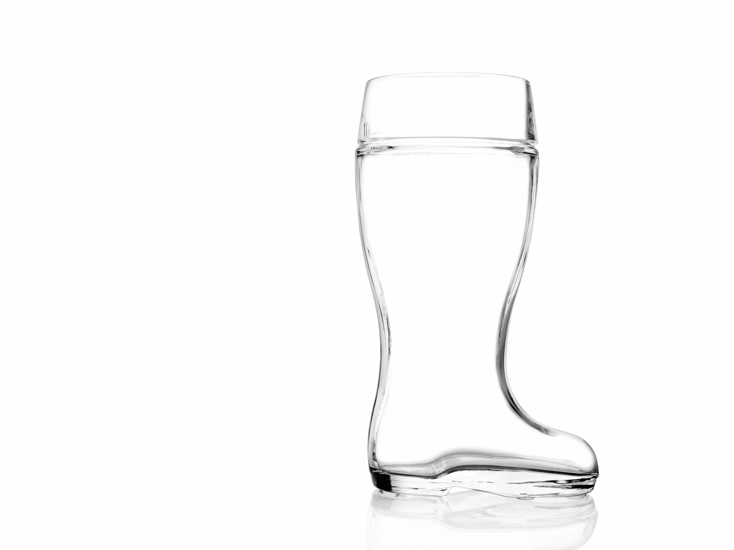 STÖLZLE LAUSITZ Buty do piwa 1 l I Szklanki do piwa o pięknym kształcie I nadają się do mycia w zmywarce I szlachetne szkło kryształowe bezołowiowe I bardzo odporne na pękanie I Wysokiej jakości