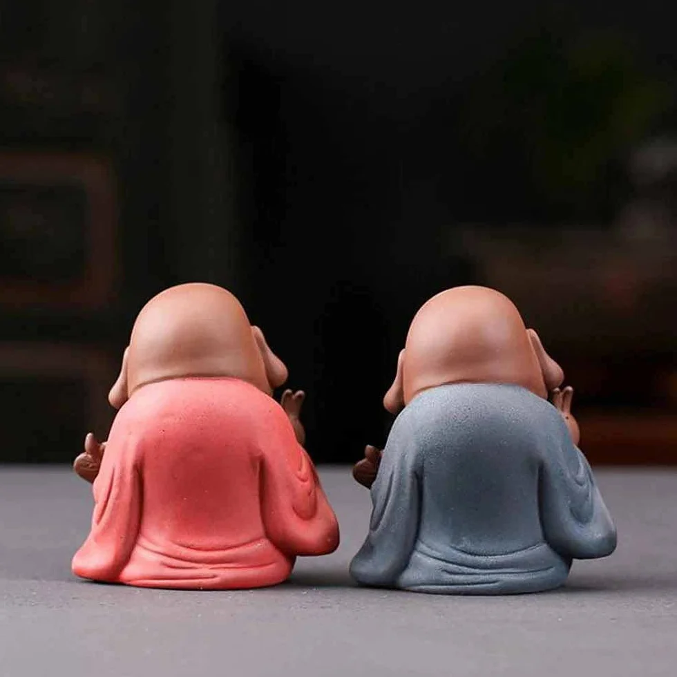 Fioletowy piasek mały mnich herbata zwierzę domowe ceramiczne figurki chłopców dekoracja wnętrz kreskówka mały mnich rzeźba posąg buddy do samochodu (kolor : a)