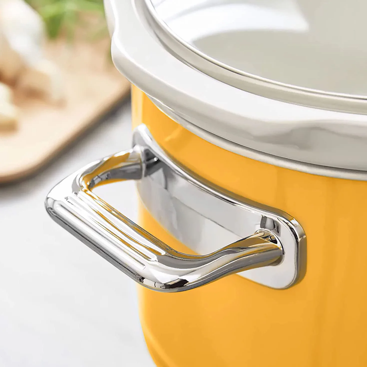 Swan Retro SF17031YELNEU wolnowar 6,5 l Wymienny pojemnik, nieprzywierająca ceramika wolna od PFOA i PTFE, 3 poziomy temperatury, szklana pokrywa, powolny kucharz, vintage design, żółty, 320 W
