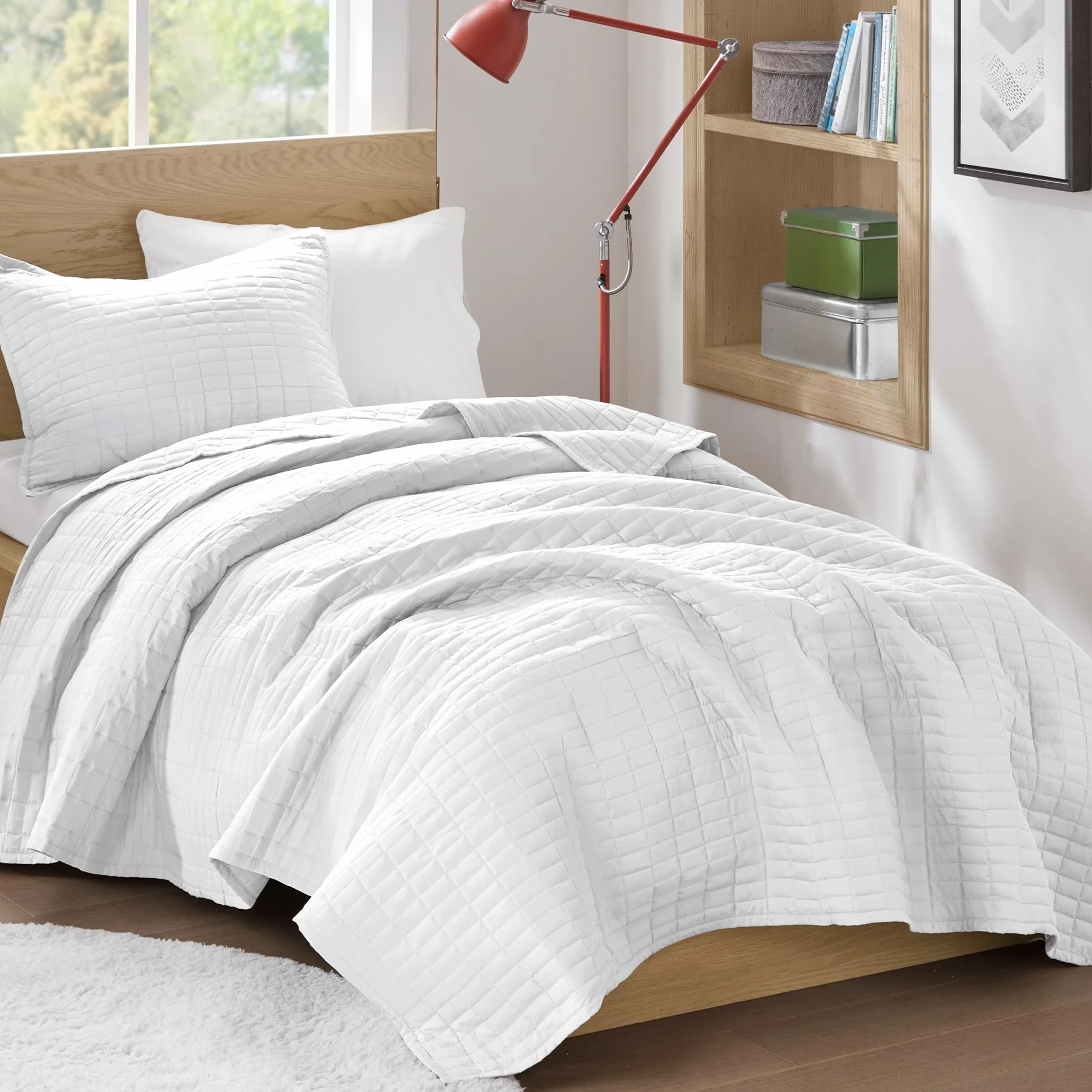 Comfort Spaces Kienna Quilt Set Double Sided Stitching White Twin/Twin XL 2 Piece
