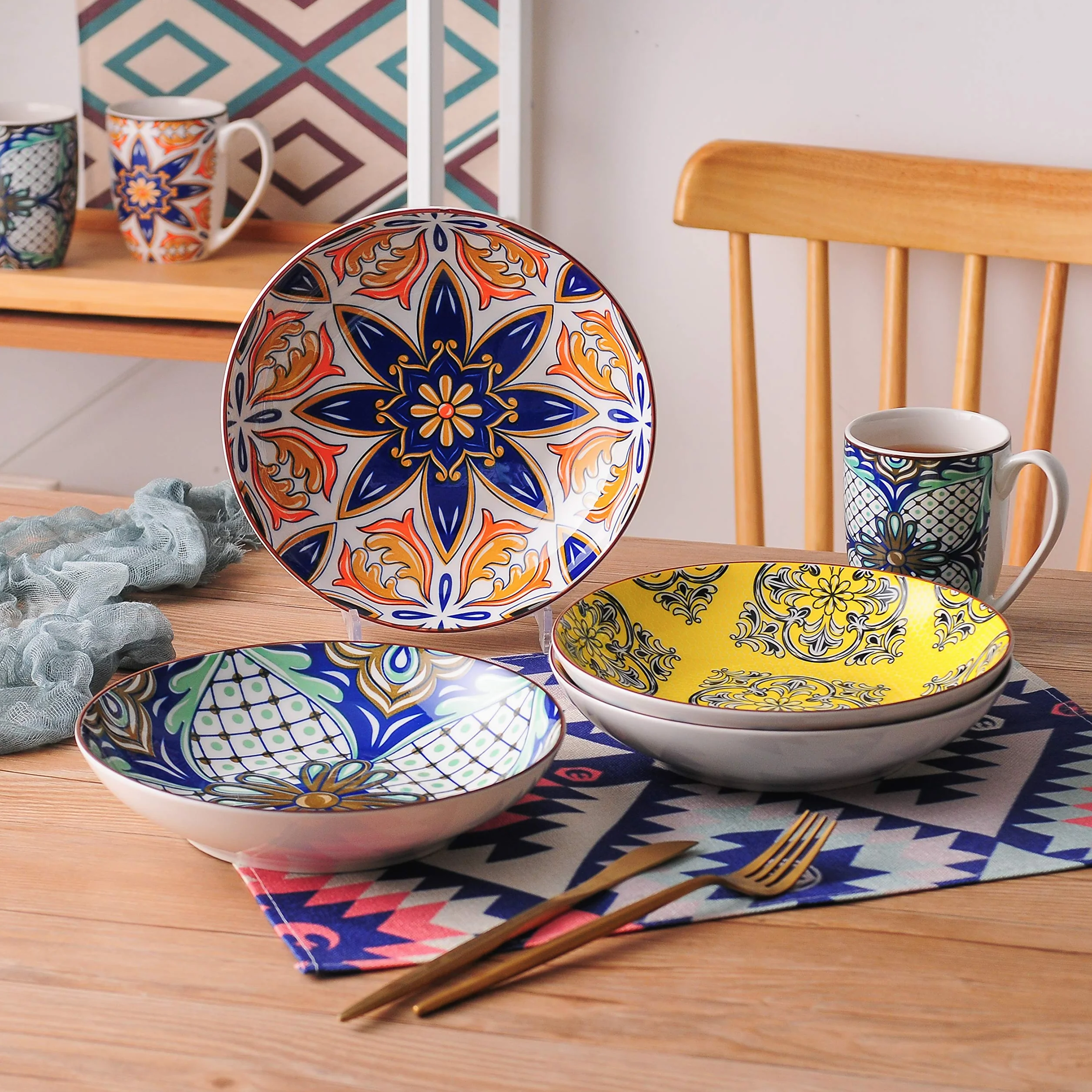 Vancasso Jasmin Zestaw Porcelanowych Misek do Makaronu i Zupy, 920 ml, Układane w Stos, Odporne na Odpryski i Pękanie, 4 Talerze, Styl Marokański