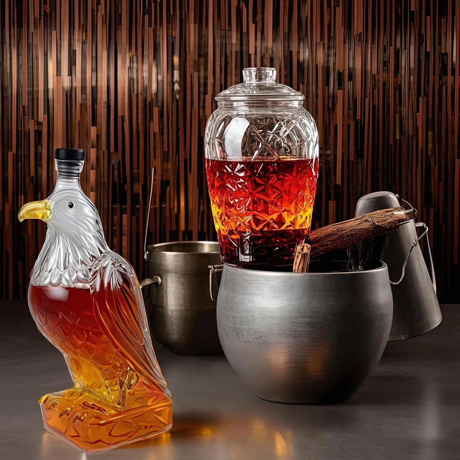 DJMAW Adler karafka do whisky, orzeł, butelka do whisky, wyjątkowa szklana karafka do whisky, orzeł, wyjątkowy dekanter do whisky, prezent dla miłośników whisky (okrągły dół)