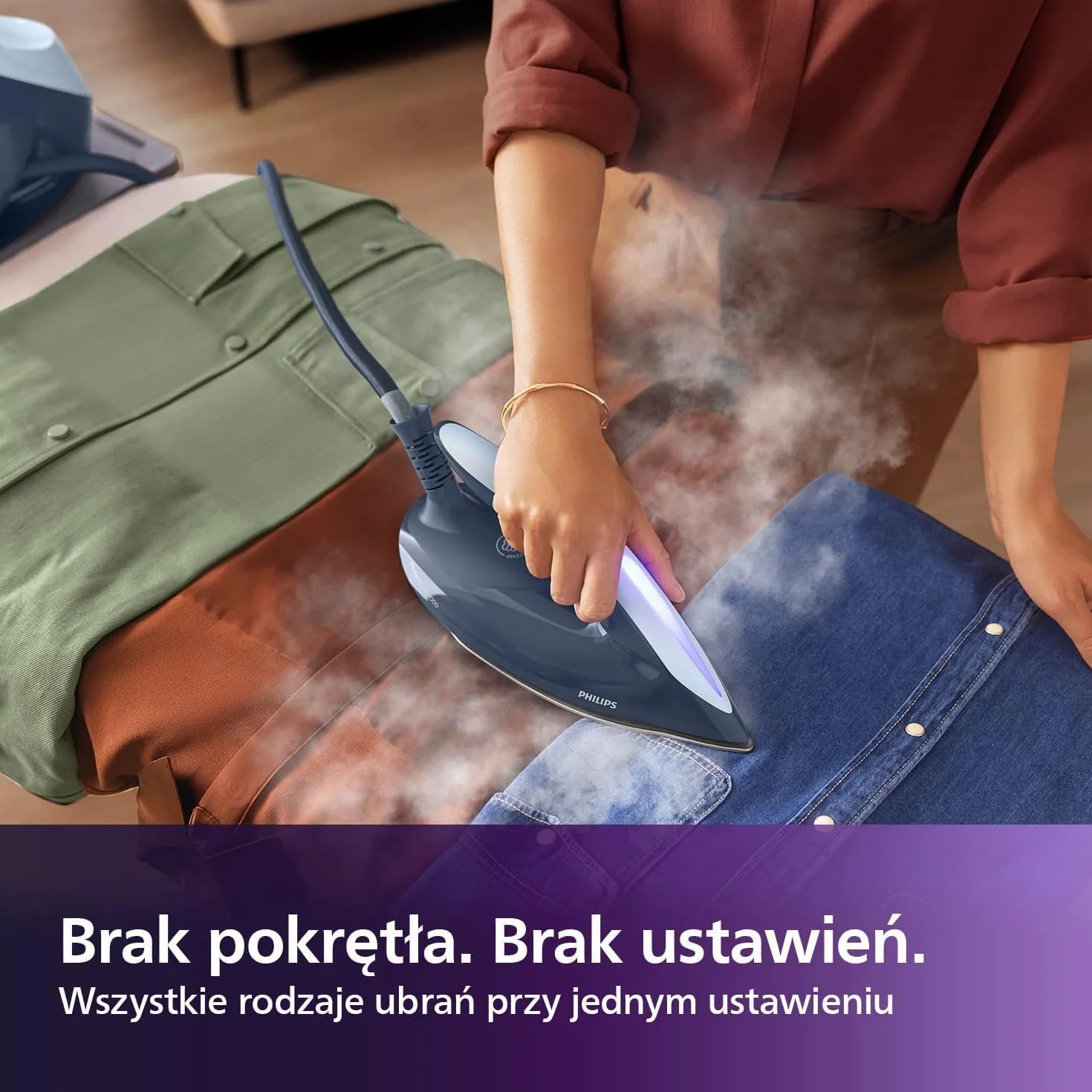 Philips PerfectCare z Serii 7000 - Generator pary 2100 W, Uderzenie Pary 600g, Ciśnienie 8,0 Barów, Technologia OptimalTEMP, Zbiornik o Pojemności 1,8 l, Kolor Granatowy (PSG7030/20)