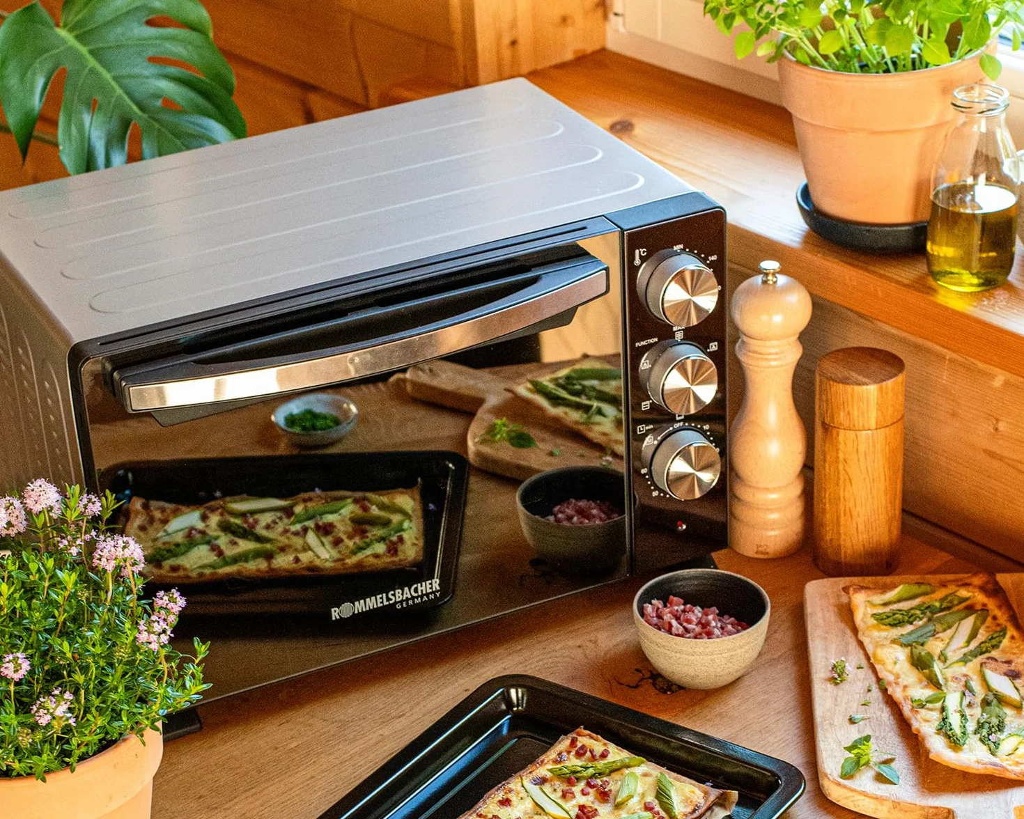 ROMMELSBACHER Back & Grill Piec BGS 1400 – energooszczędny i wydajny, pojemność 22 l, komora do pieczenia z powłoką zapobiegającą przywieraniu, 6 trybów ogrzewania, rożen obrotowy, zegar sterujący 60