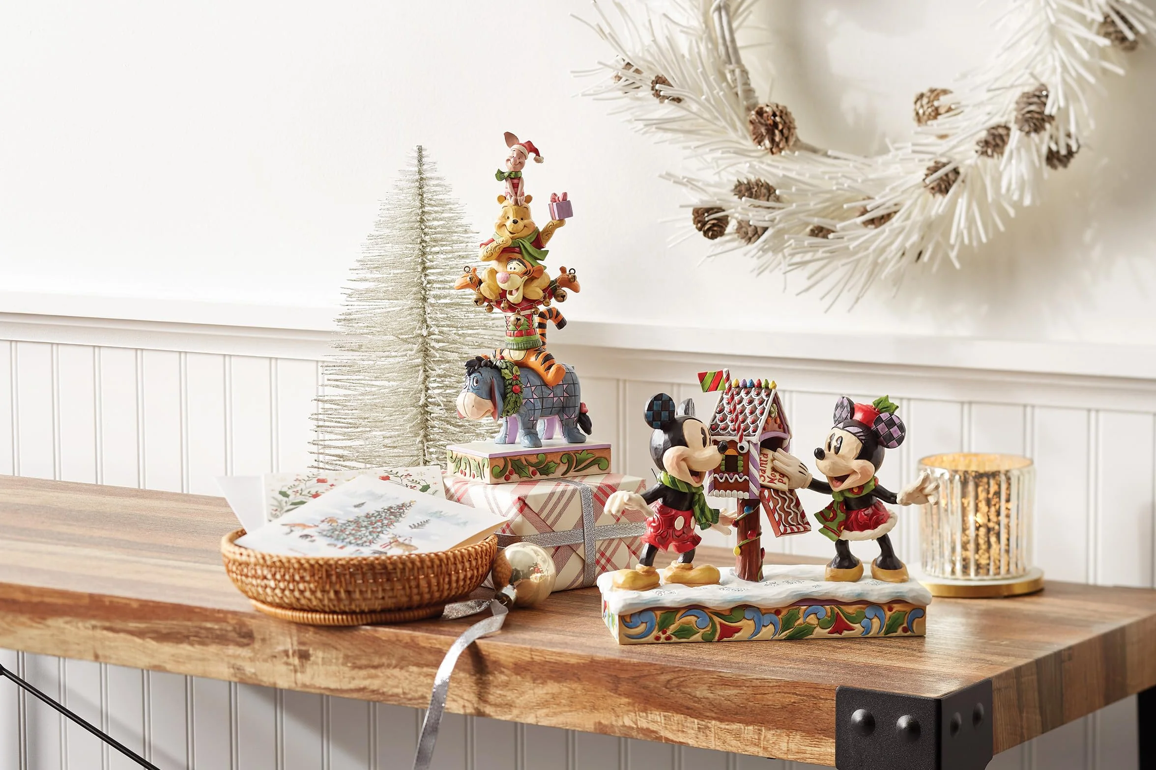 Disney Traditions Christmas Pooh Stacked figurka