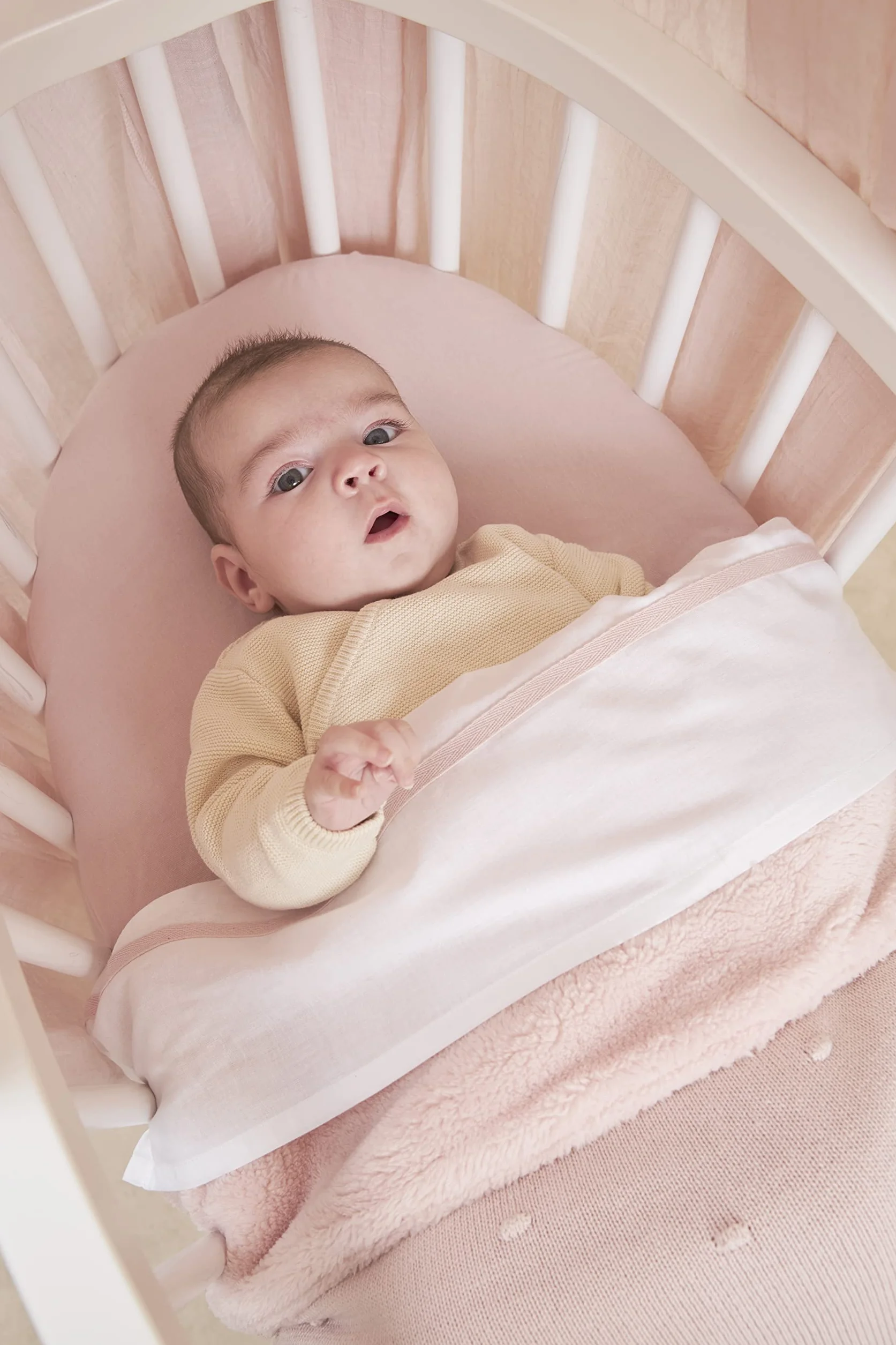 Meyco Baby Uni dopasowane prześcieradło do kołyski (prześcieradło z miękkiego dżerseju, wykonane w 100% z bawełny, oddychające, wymiary: 40 x 80/90 cm), Soft Pink