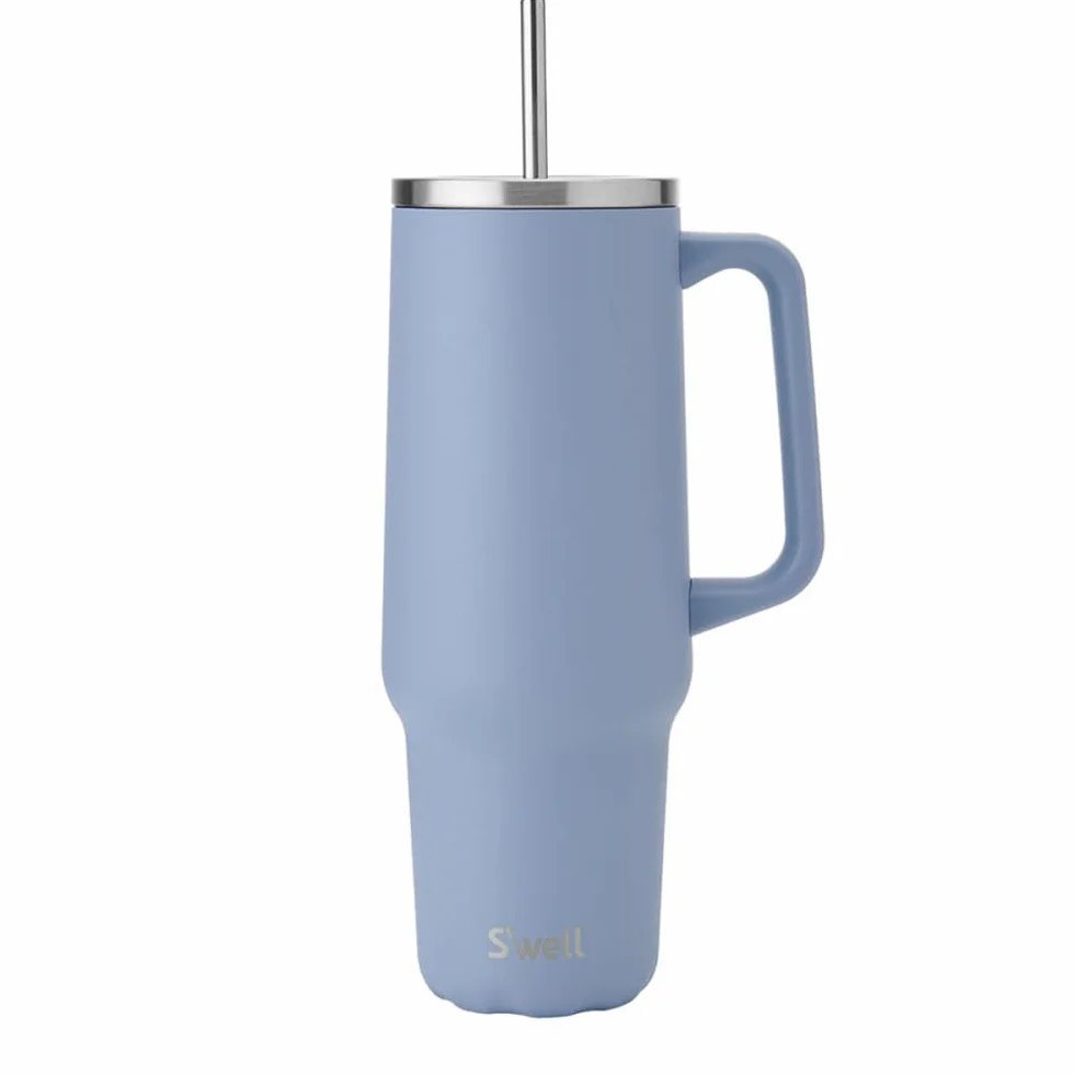 S'well Tumbler XL, kubek do napojów wielokrotnego użytku, ze słomką, trójwarstwowa butelka ze stali nierdzewnej, utrzymuje napoje gorące przez 50 h i zimno przez 10 h, 1180 ml, niebieska hortensja