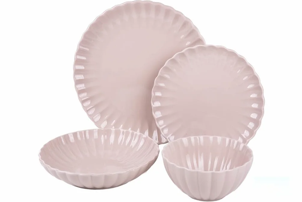 Naczynia porcelanowe z wytłoczoną emalią w kolorze nude 16 sztuk. Przeznaczony do: specjalnych okazji, codziennego użytku, wydarzeń.