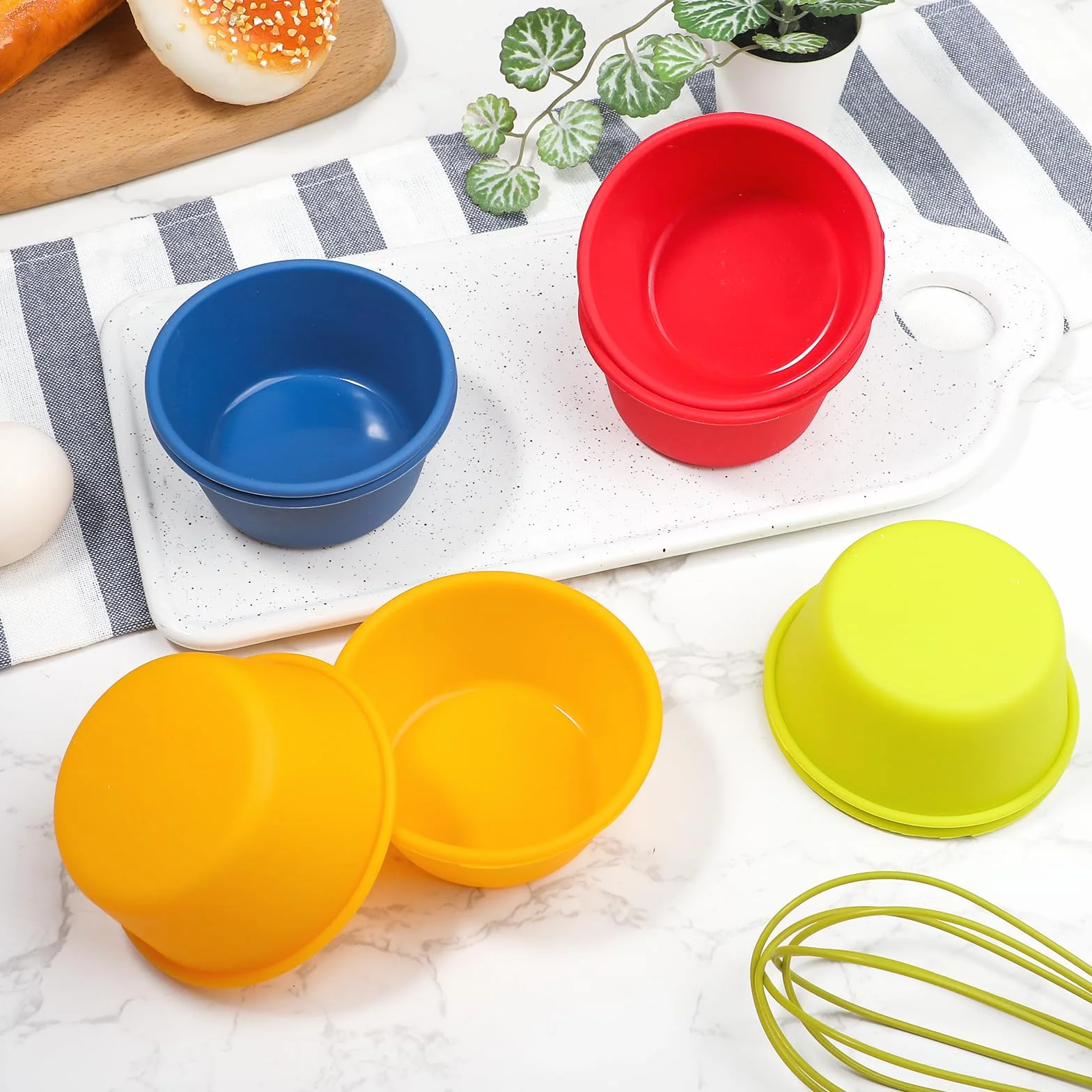 webake Duże etui na muffinki silikonowe 9 cm 3,5 cala 8 szt. etui na babeczki do frytkownicy wielokrotnego użytku kubki do pieczenia Jumbo indywidualna taca na muffinki foremki do babeczek, lodów