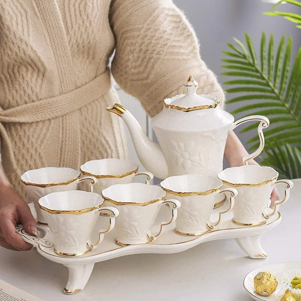 Zestaw Do Herbaty 8 Sztuk Ceramiczny Zestaw Do Herbaty Kubki I Taca Do Kawy Złote Wykończenia Styl Europejski Popołudniowa Herbata Drinkware Zestaw Do Kawy Serwis Do Kawy I Herbaty Zestaw Do Czajnicze