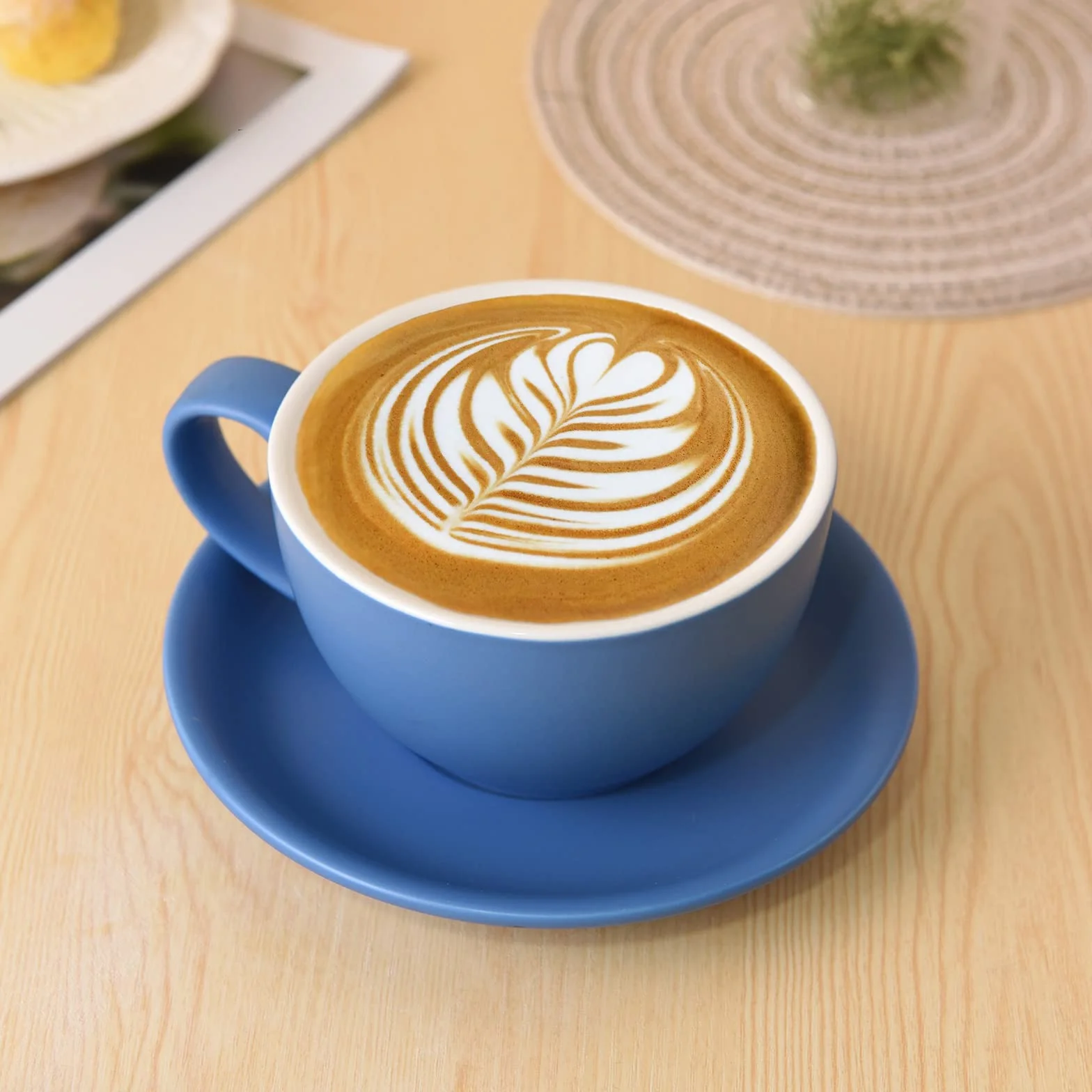 Yundu Zestaw filiżanek do cappuccino i kawy, 4 x 300 ml, ceramiczne, matowe ciemne odcienie, mieszanka do latte art i baristy