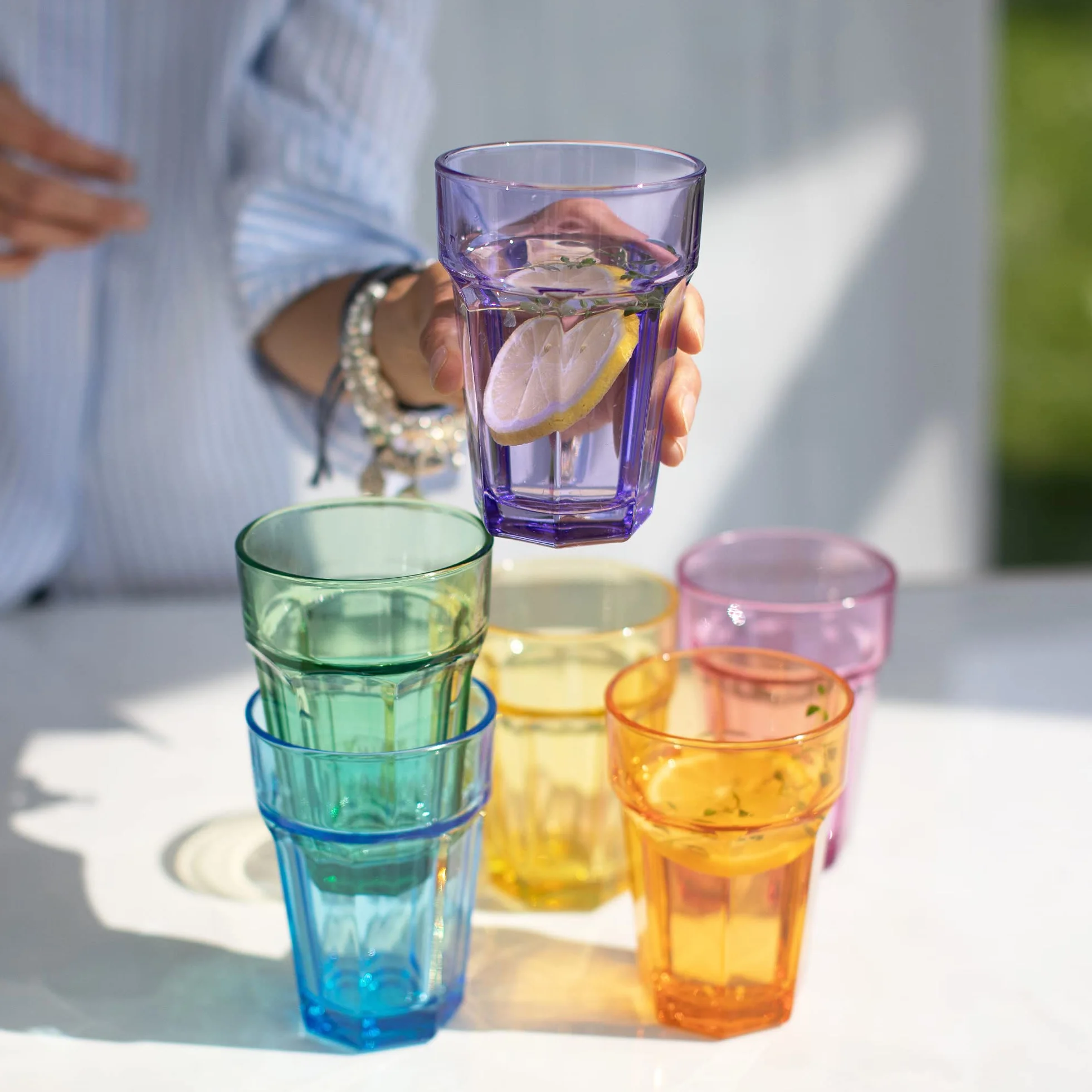 TREND FOR HOME Szklanki do Wody 425 ml Zestaw 6 Kolorowych Szklanek do Wody Napojów Soków Szklanka Wysoka Szklane Kubki do Longdrinków Szklanki Wysokie Styl Retro, Alva