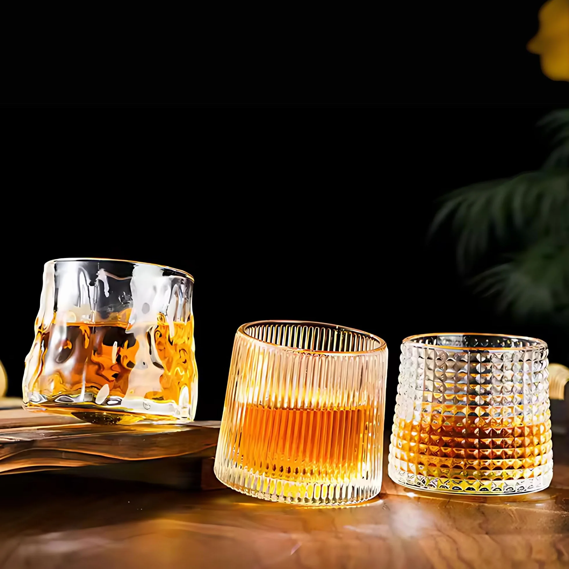 Zestaw szklanek do whisky z kulkowym dnem 4 szt. do degustacji rumu, ginu i destylowanego