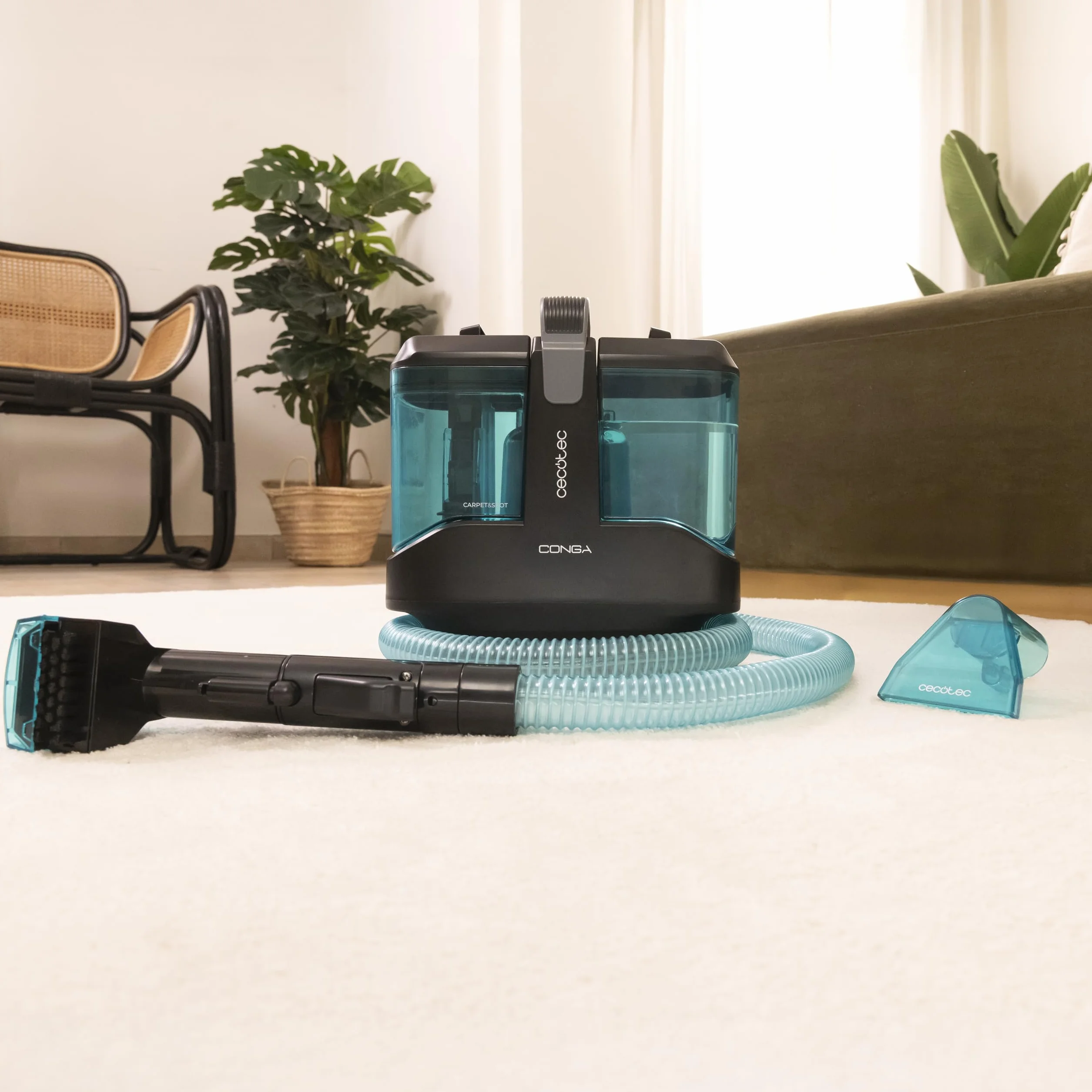 Cecotec Conga 3000 Carpet & Spot Clean Max. 450 W, 13 kPa, kompaktowa konstrukcja, zbiornik na czystą wodę 1000 ml i brudną wodę 550 ml, spray w sprayu