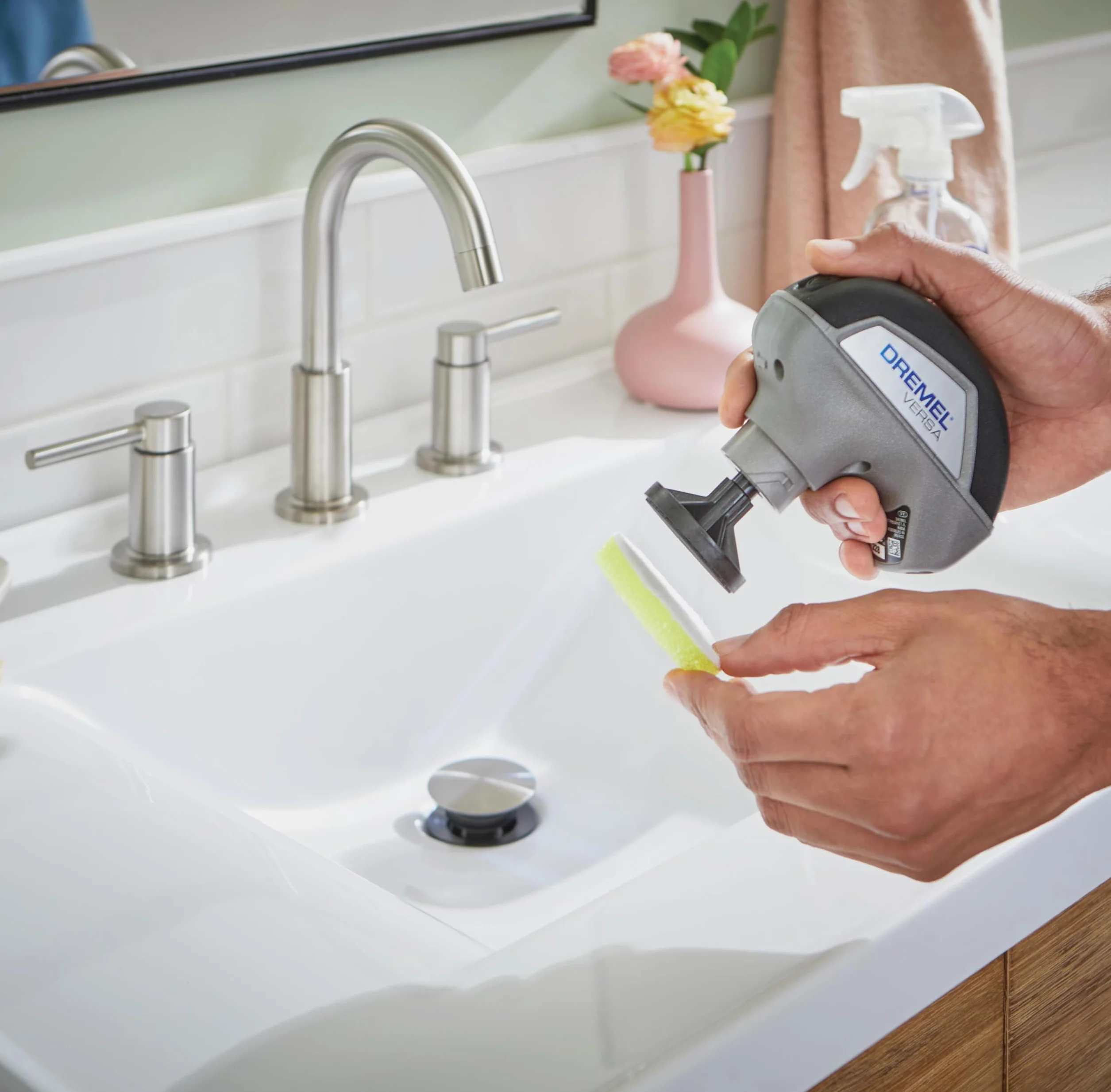Dremel Versa PC360-5 zestaw 5 podkładek z gąbki do czyszczenia wielu powierzchni, do użytku w kuchni, gospodarstwie domowym i łazience, kompatybilne z Versa Power Scrubber Tool, 5 szt