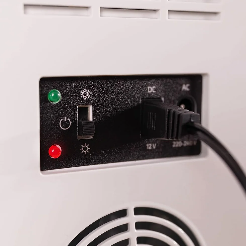 Cecotec Mini lodówka o pojemności 10 l, Bolero MiniCooling Ba Black, 12 V-220 V, kompatybilna z samochodami i kamperami, od 7 do 65°C, funkcja chłodzenia i ogrzewania, łatwa do przenoszenia