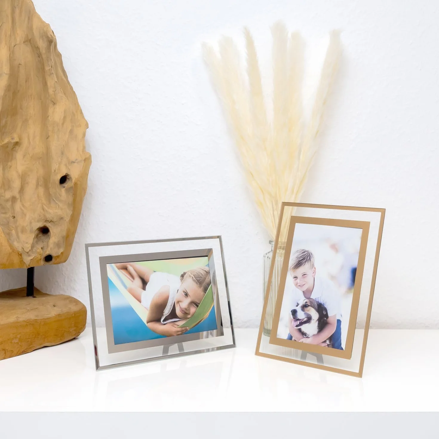 Intirilife szklana ramka na zdjęcia w kolorze złotym - 15x10 cm na zdjęcia i obrazki - do zdjęć niemowlęcych, rodzinnych, ślubnych - odpowiedni prezent na specjalne okazje