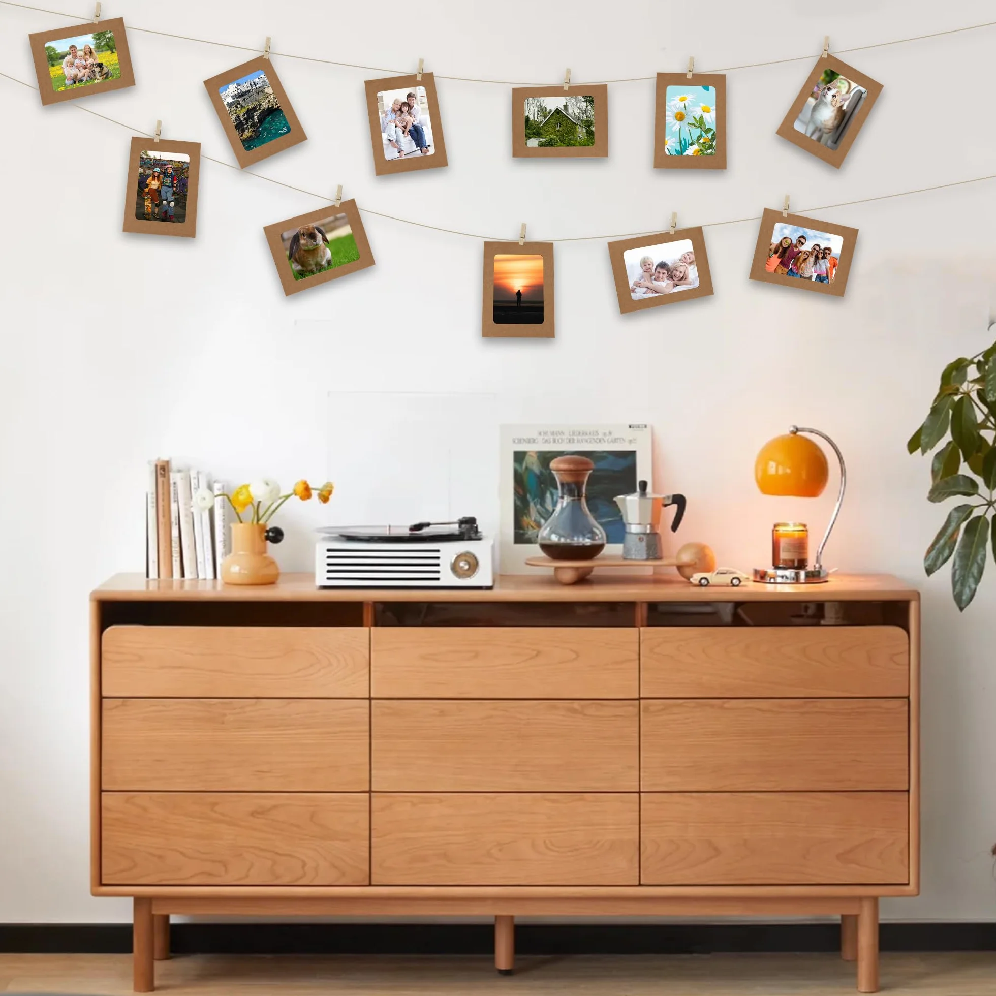 30 sztuk brązowych papierowych ramek na zdjęcia o wymiarach 10 x 15 cm z wiszącym sznurkiem i kołkami do banerów fotograficznych, ekspozycji i dekoracji wydarzeń