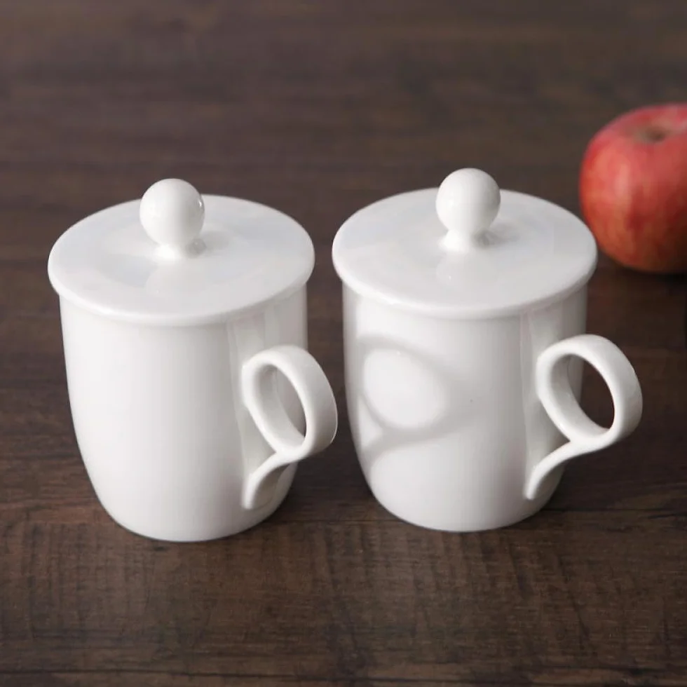 Zestaw kubków z porcelany kostnej pokrywkami, 2 szt. 12 uncji białe ceramiczne kubki do picia kawy herbata mleko śniadanie kuchnia biurko i stół domowy naczynia