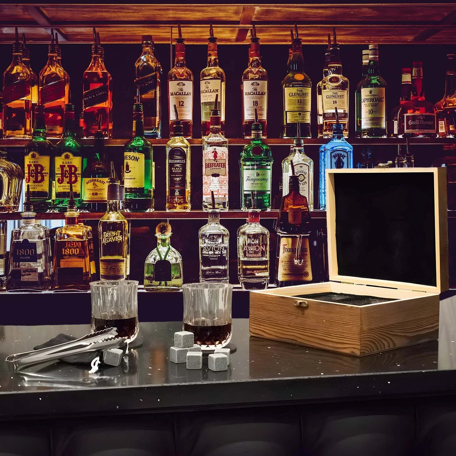 TRIXES Pudełko prezentowe na szklankami do whisky, do degustacji szkockiej, kamienie do whisky i zestaw podstawek, zestaw upominkowy, na napoje alkoholowe, idealny prezent na Dzień Ojca