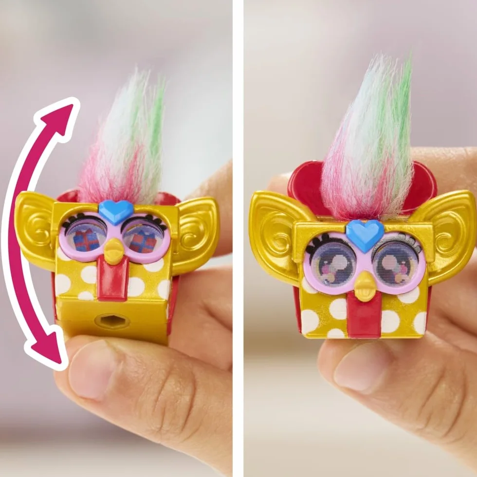 Kalendarz adwentowy z miniaturowymi figurkami Furby