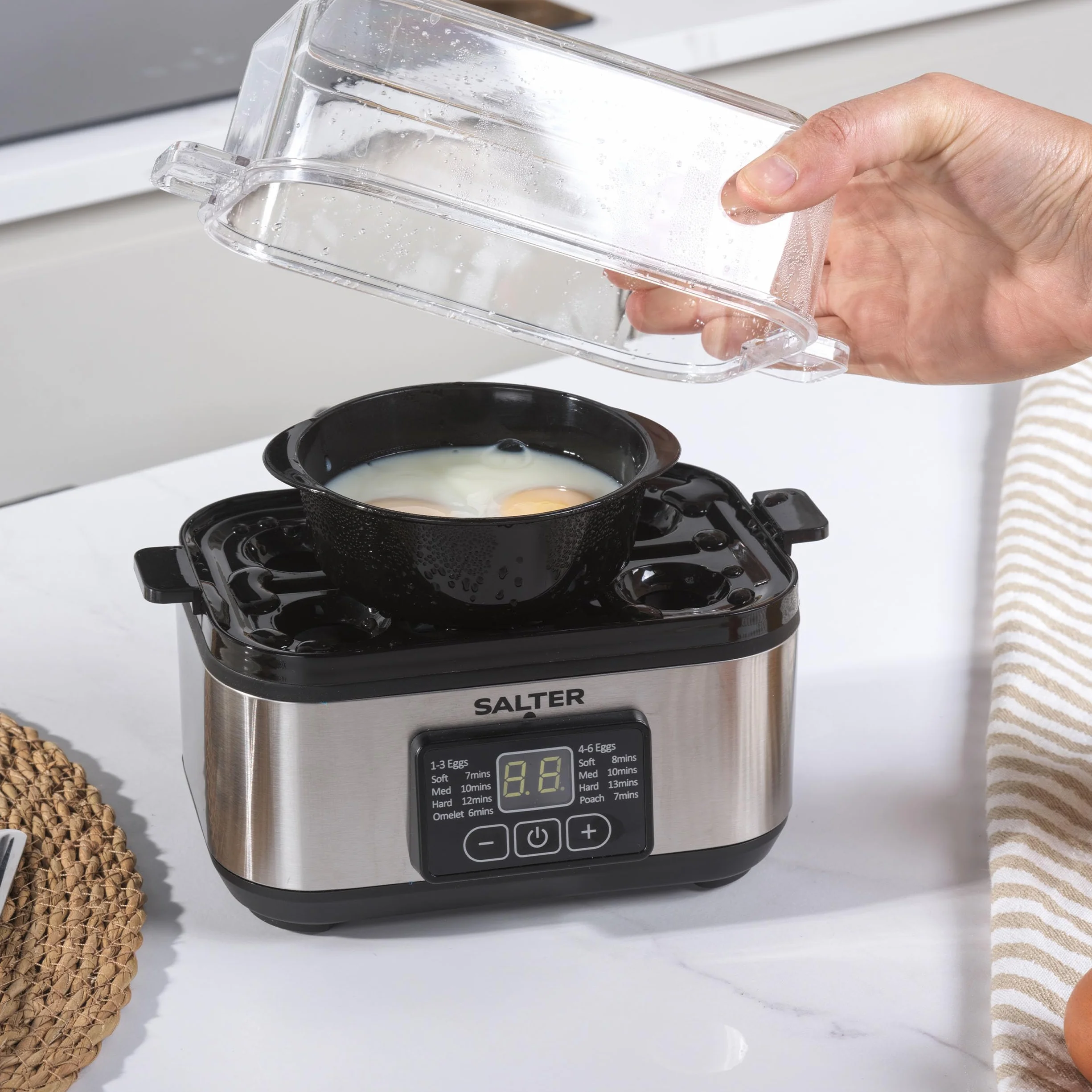 Salter Digital Egg Cooker 3w1 – Electric Omelette Maker, 6 Egg Capacity, LED Display